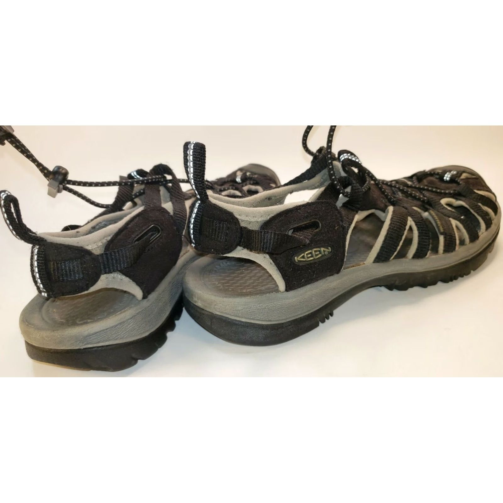 KEEN Keen Whisper Sandals Women's 7.5M 38EU Black Outdoor Sport Sandals Cushioned Arch Support Elastic Laces Toggle Takeup Size US 8 / IT 38 - 2 Thumbnail