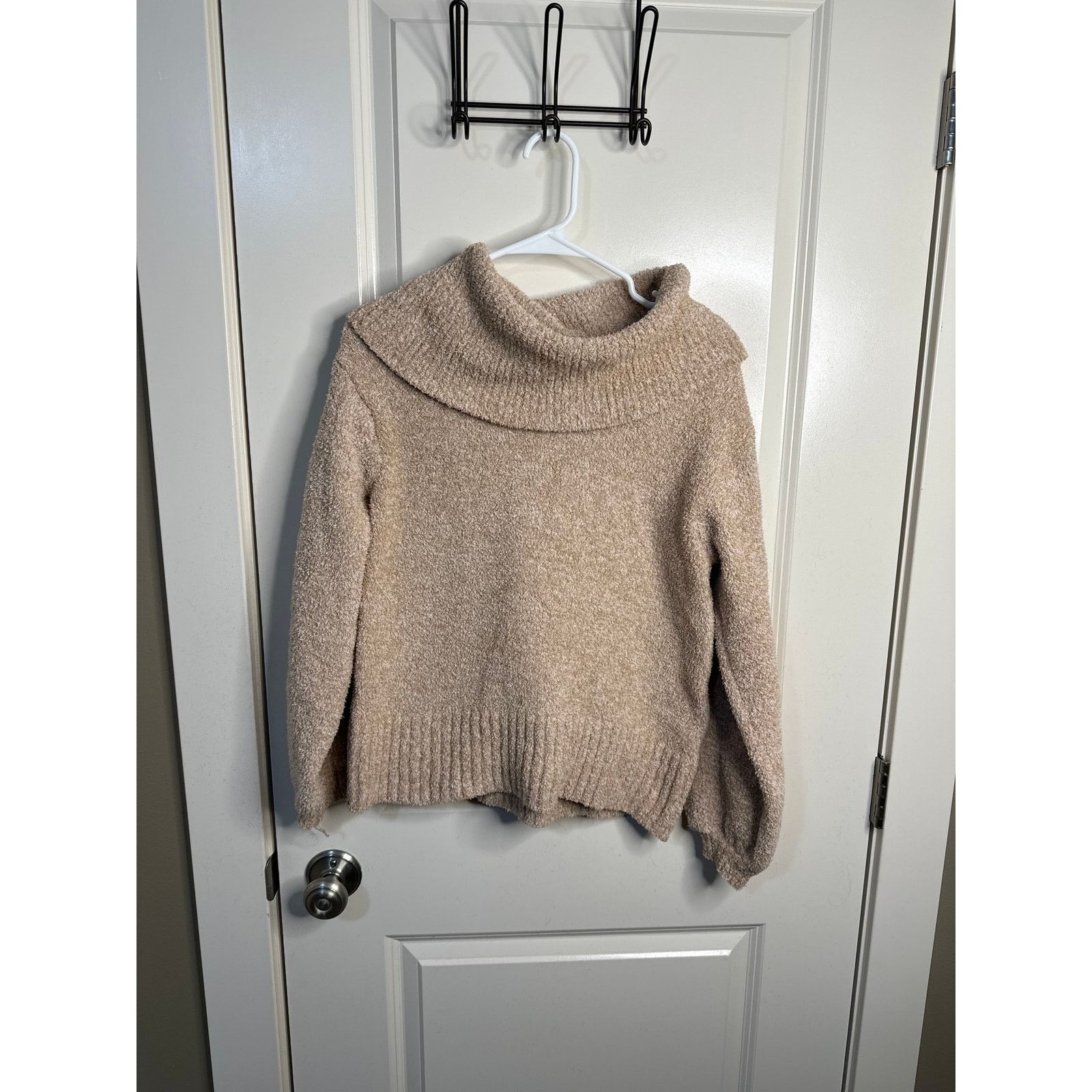 Other Jessica Simpson Tan Cowl Neck Sweater Size XS Size XS / US 0-2 / IT 36-38 - 3 Thumbnail