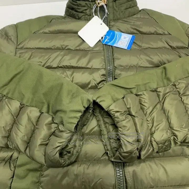 Moncler Moncler Solid Color Detachable Hood Jacket. Size US S / EU 44-46 / 1 - 5 Thumbnail