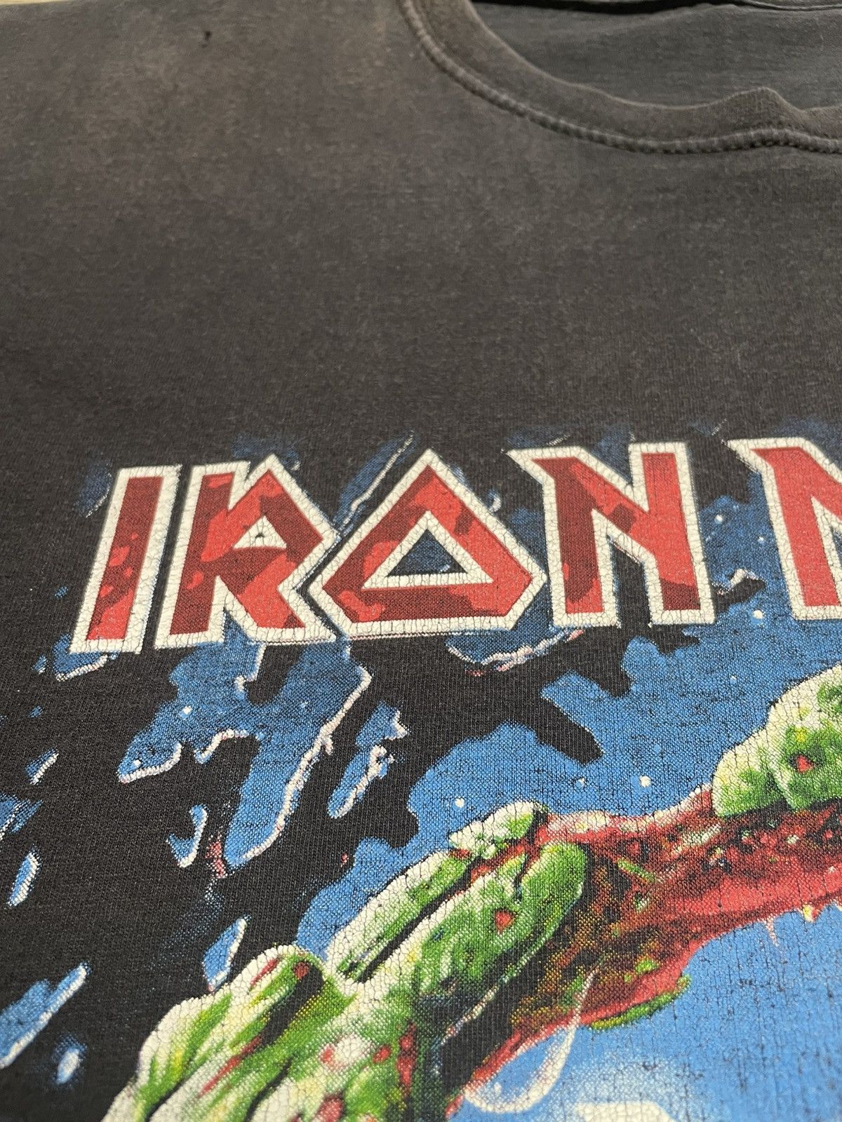 Iron Maiden Vintage Iron Maiden The Final Frontier Rock Band T-Shirt Size US L / EU 52-54 / 3 - 10 Thumbnail