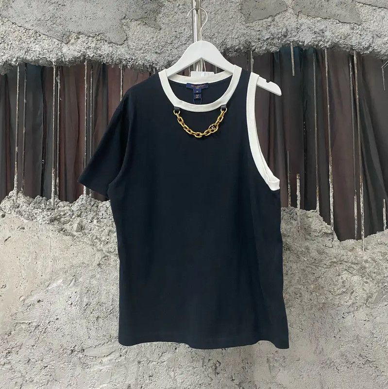 Louis Vuitton Louis Vuitton Black Summer T-Shirt for Women 0089 Size M / US 6-8 / IT 42-44 - 1 Thumbnail