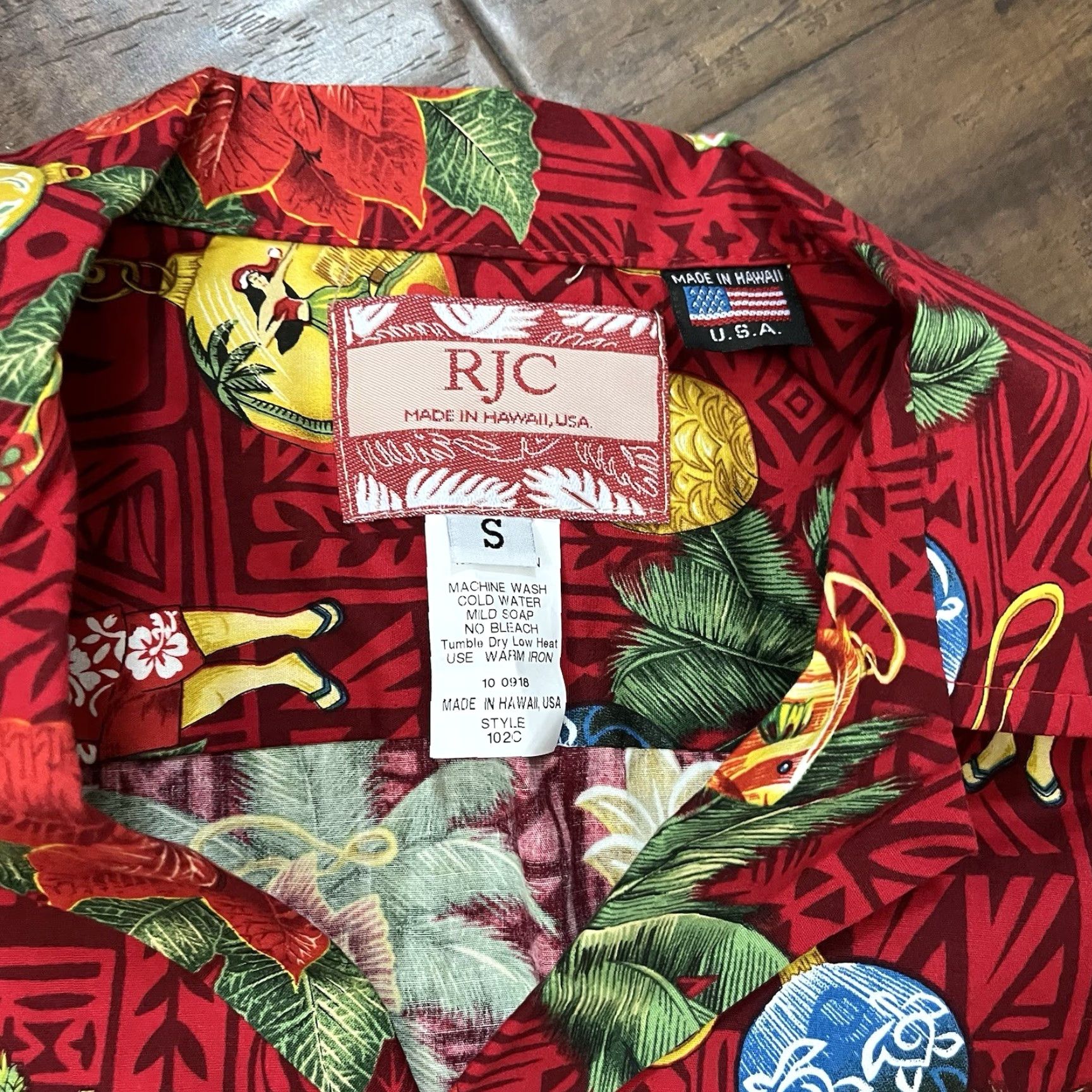 Vintage VINTAGE RJC Santa Camp Shirt Men Small Casual Christmas Hawaiian Floral Short Sleeve Red Size US S / EU 44-46 / 1 - 3 Thumbnail
