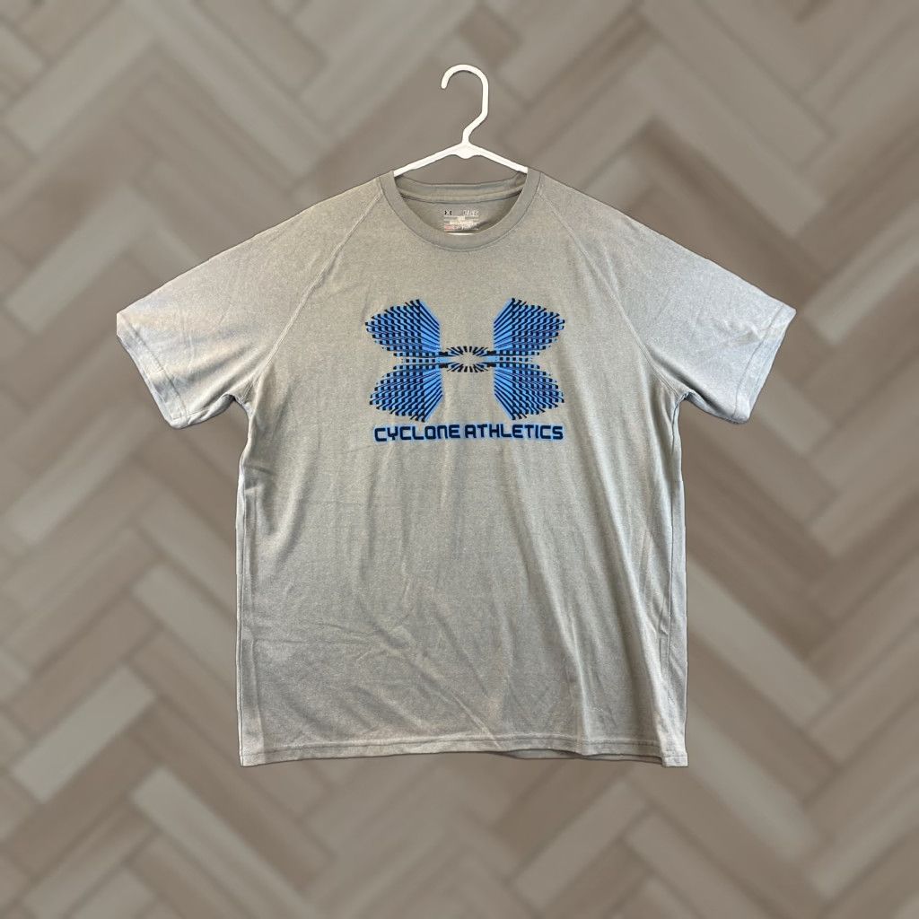 Under Armour Under Armour Shirt Adult XL Loose Heatgear gray Short Sleeve Casual Mens/91-66 Size US XL / EU 56 / 4 - 1 Thumbnail