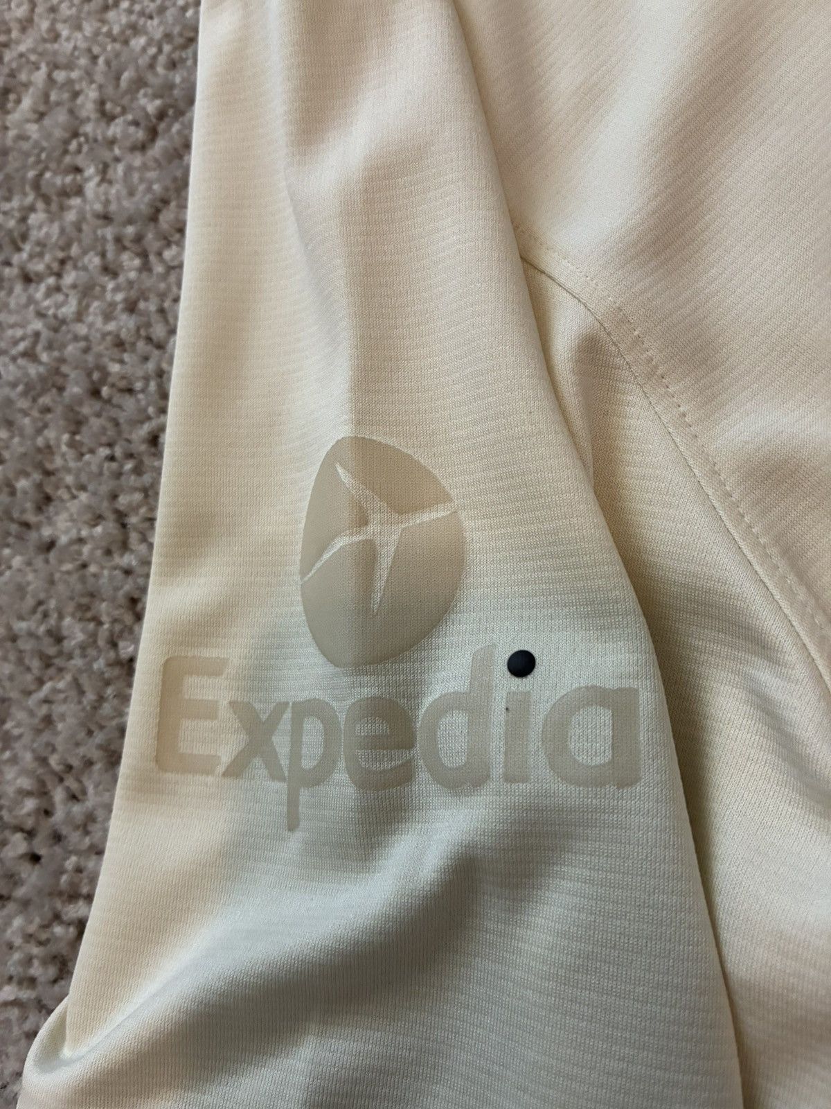 Nike 2022/2023 Liverpool Away Kit Size US L / EU 52-54 / 3 - 8 Thumbnail