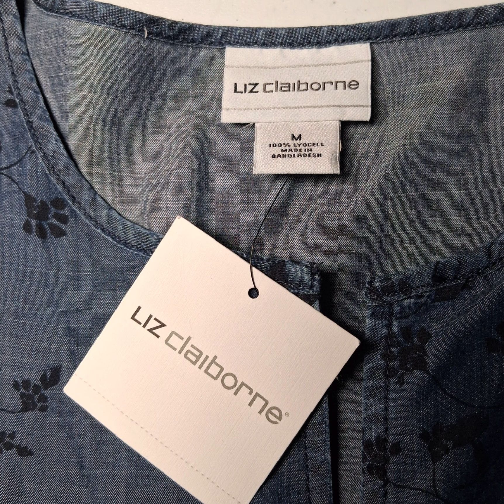 Liz Claiborne Liz Claiborne Blouse M Blue Floral Lyocell 3/4 Sleeve Bow Cuff Button NEW Size M / US 6-8 / IT 42-44 - 3 Thumbnail