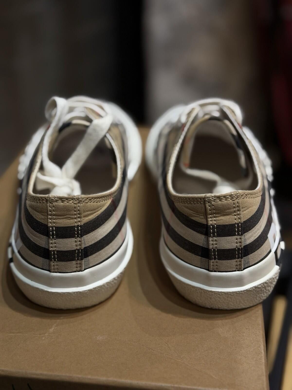 Burberry Burberry Women's Check Logo Lace-Up Size 36.5EU/6.5US W Size US 6.5 / IT 36.5 - 11 Thumbnail