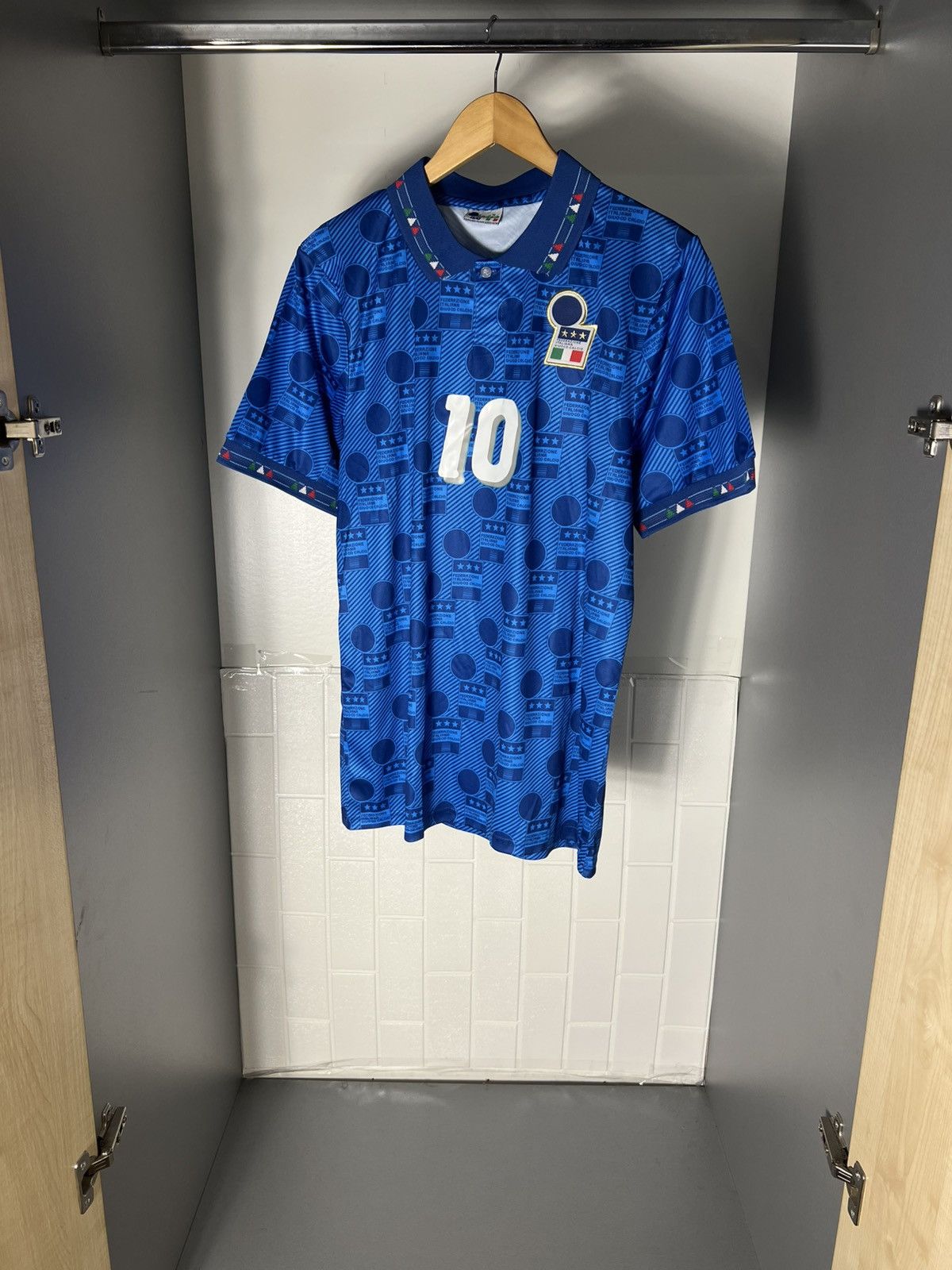 Vintage VERY RARE DIADORA ITALY RETRO SOCCER JERSEY BLOKE Y2K 90s Size US L / EU 52-54 / 3 - 3 Thumbnail