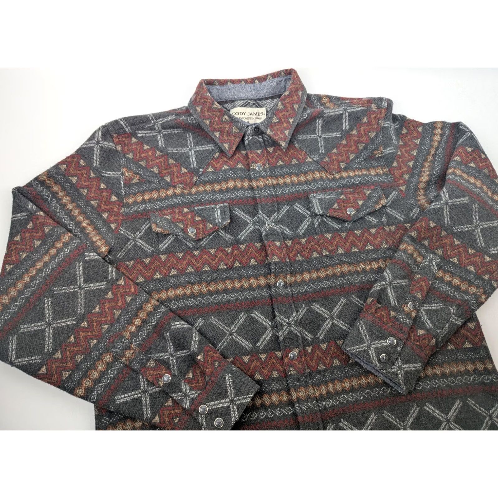 Cody James Cody James Shirt Mens L Southwestern Pearl Snap Long Sleeve Shacket Flannel Color: Gray Red Size US L / EU 52-54 / 3 - 2 Thumbnail