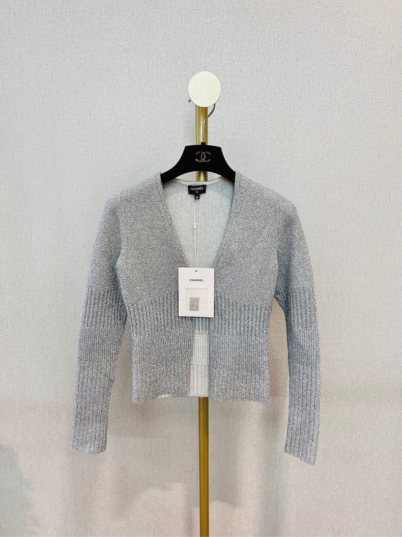 Chanel Chanel 22A high-end handicraft workshop silver cardigan si Size XXS / US 00 / IT 34 - 1 Thumbnail
