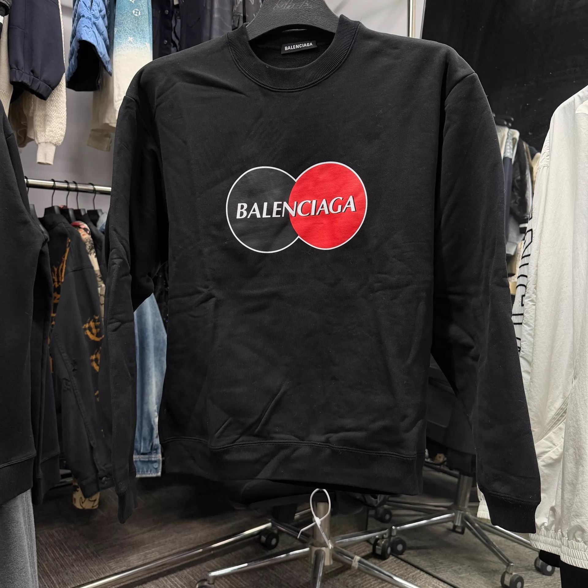 Balenciaga Balenciaga Black Mastercard Hoodie OS XS Size XS / US 0-2 / IT 36-38 - 1 Thumbnail