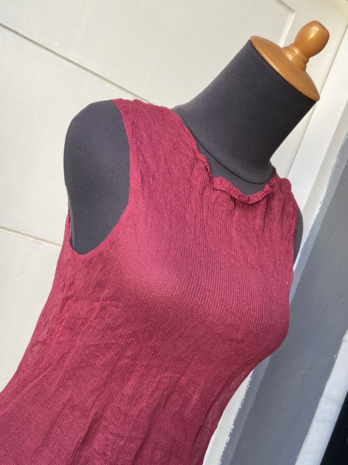 DKNY DKNY Maroon Mesh Sleeveless T-shirt Size XXS / US 00 / IT 34 - 12 Thumbnail