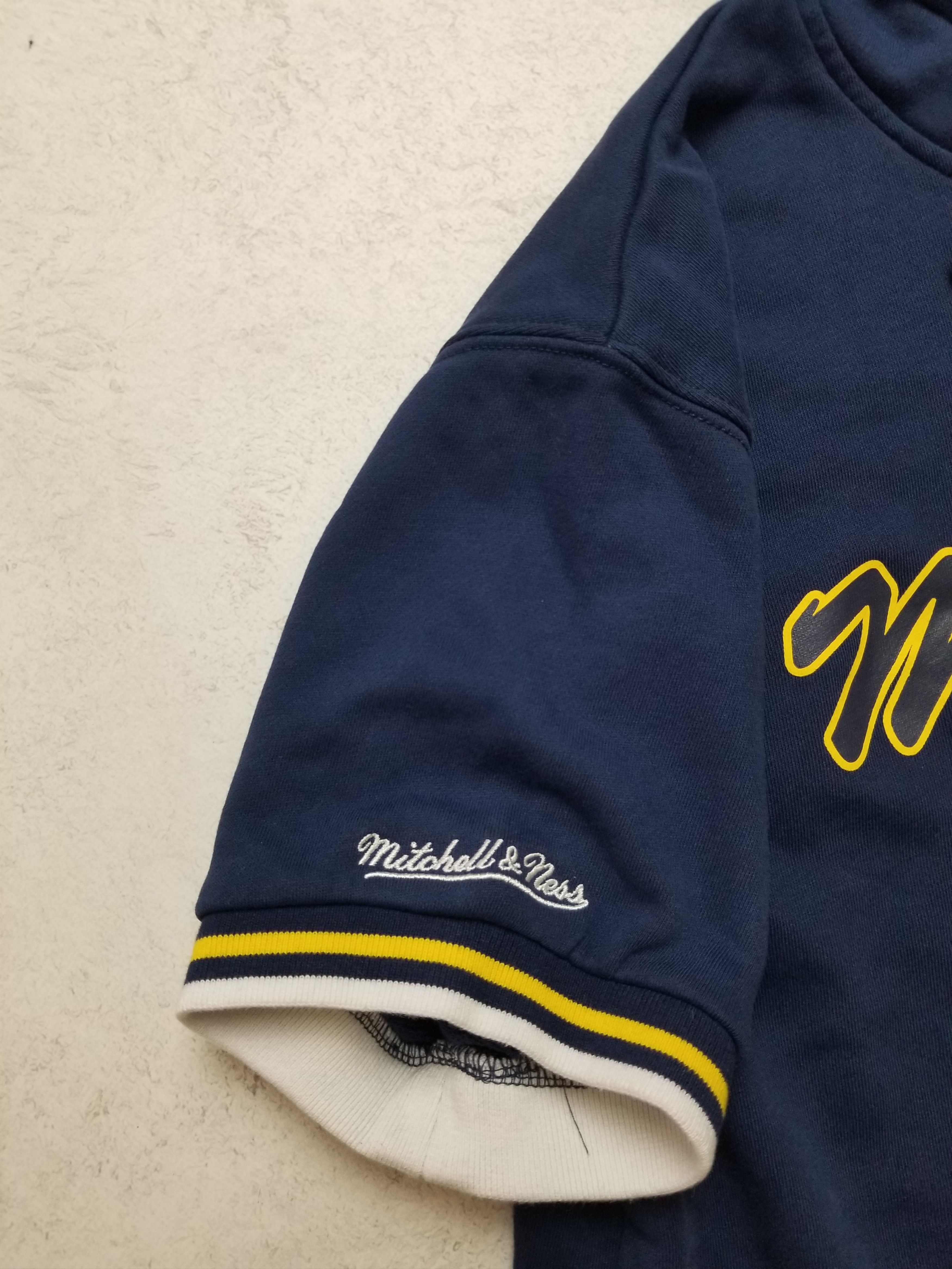 Mitchell & Ness Mitchell and Ness Hooded Short Sleeve Michigan Wolverines Size US M / EU 48-50 / 2 - 4 Thumbnail