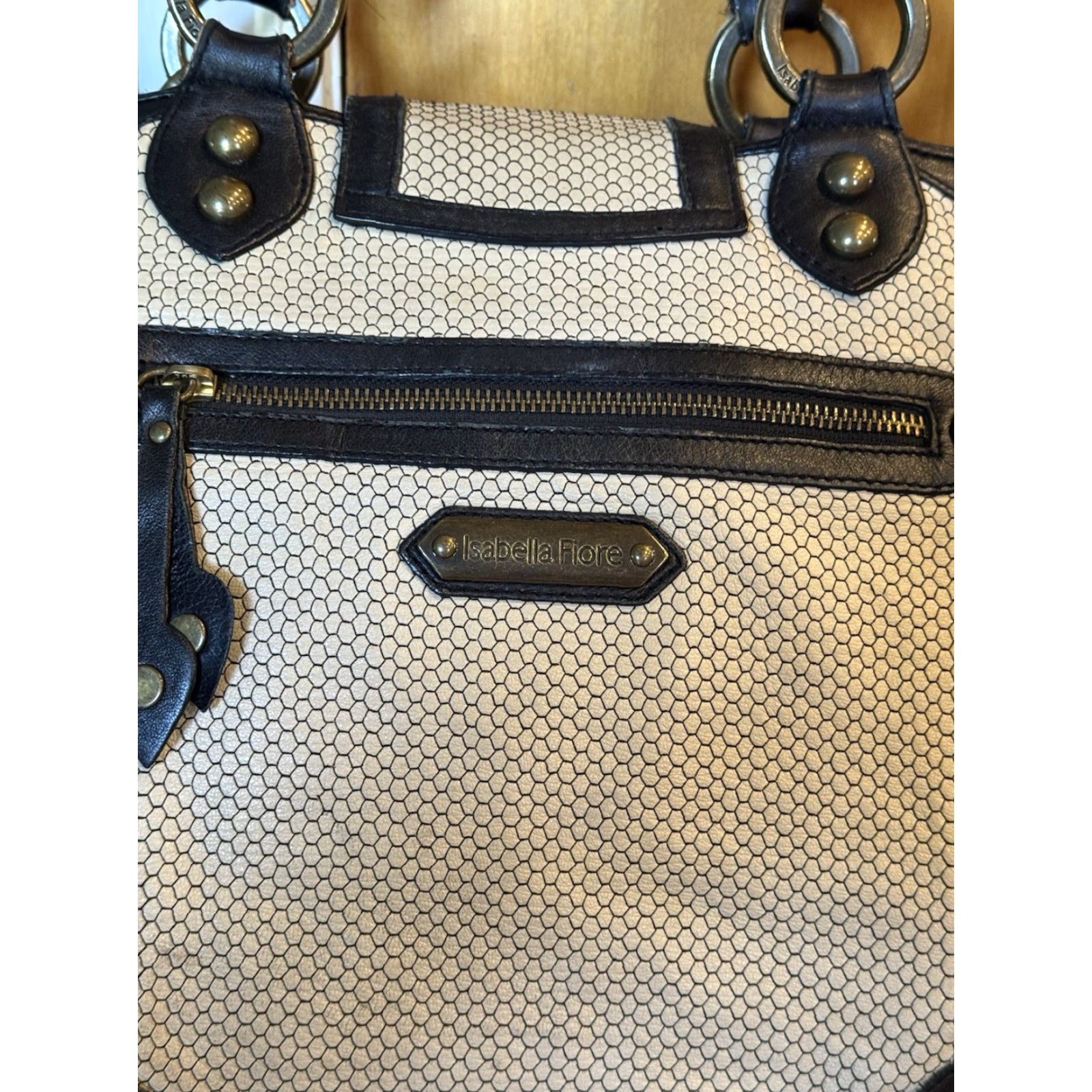 Vintage VINTAGE Isabella Fiore Lavish Ginger Tote Black White Shoulder Bag Purse Leather Paisley Bucket" Size ONE SIZE - 5 Thumbnail