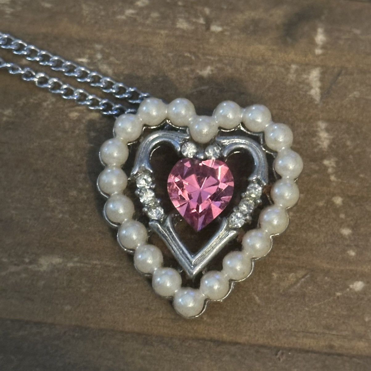Other × Vintage Vintage Avon Dear Heart Pearl/Crystal heart pendant necklace Size ONE SIZE - 3 Thumbnail