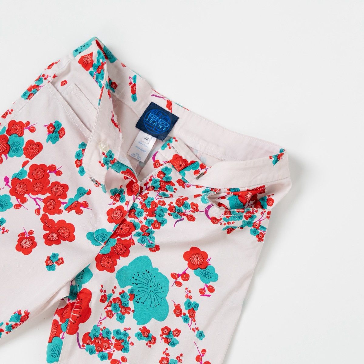 Kenzo Kenzo Womens Floral Pants White Red Green Cropped Straight Size 27" / US 4 / IT 40 - 3 Thumbnail