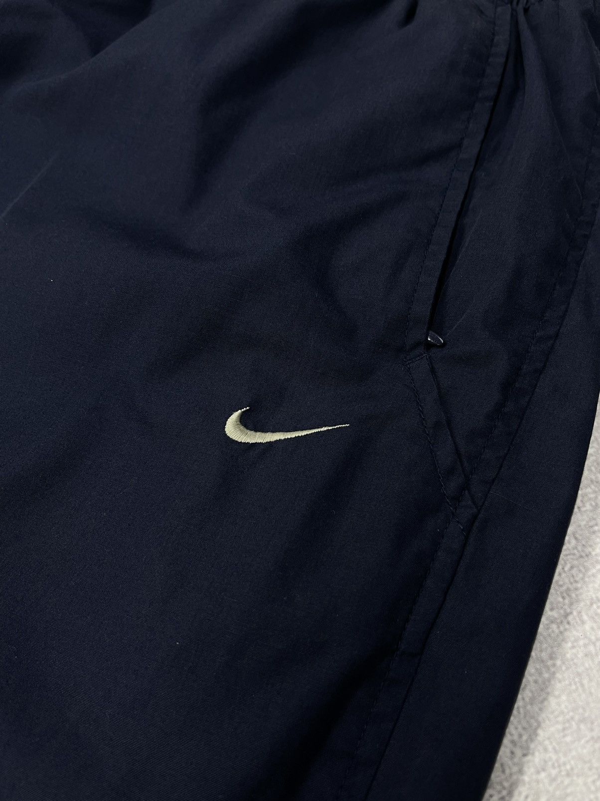 Nike Vintage Nike Nylon Sweatpants Navy Double Logo Y2K ACG TECH Size US 36 / EU 52 - 4 Thumbnail