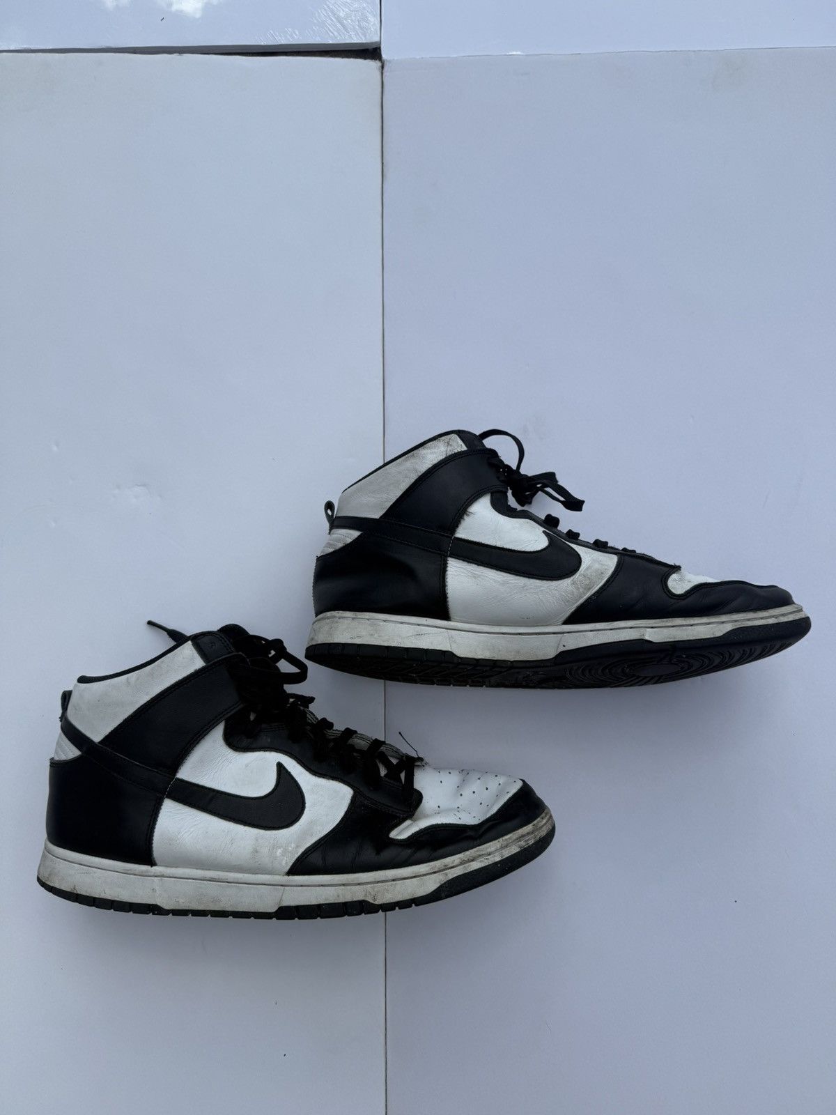 Nike Nike Men's Black and White Sneakers Size US 15 / EU 48 - 8 Thumbnail