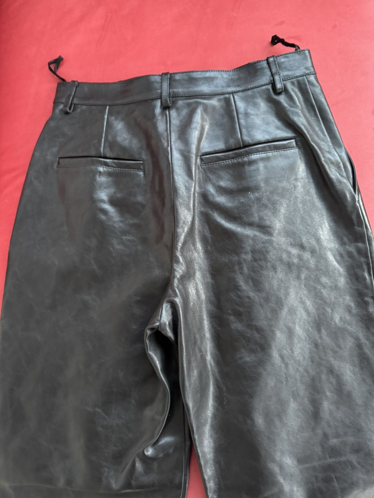 Gucci Gucci leather textured vinyl, size M int Size 28" / US 6 / IT 42 - 8 Thumbnail