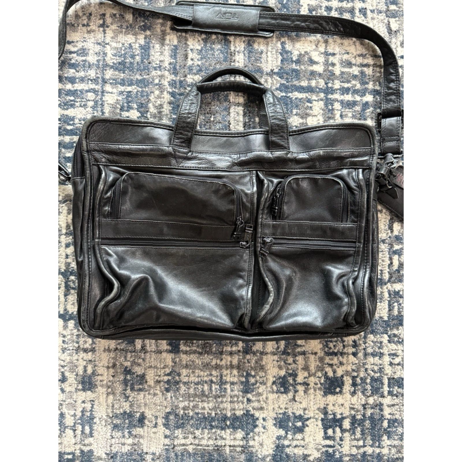 Tumi VINTAGE Tumi Alpha Briefcase Black Napa Leather 17x13x4 Men Large 90s Designer Patina Attaché Bag Size ONE SIZE - 2 Thumbnail