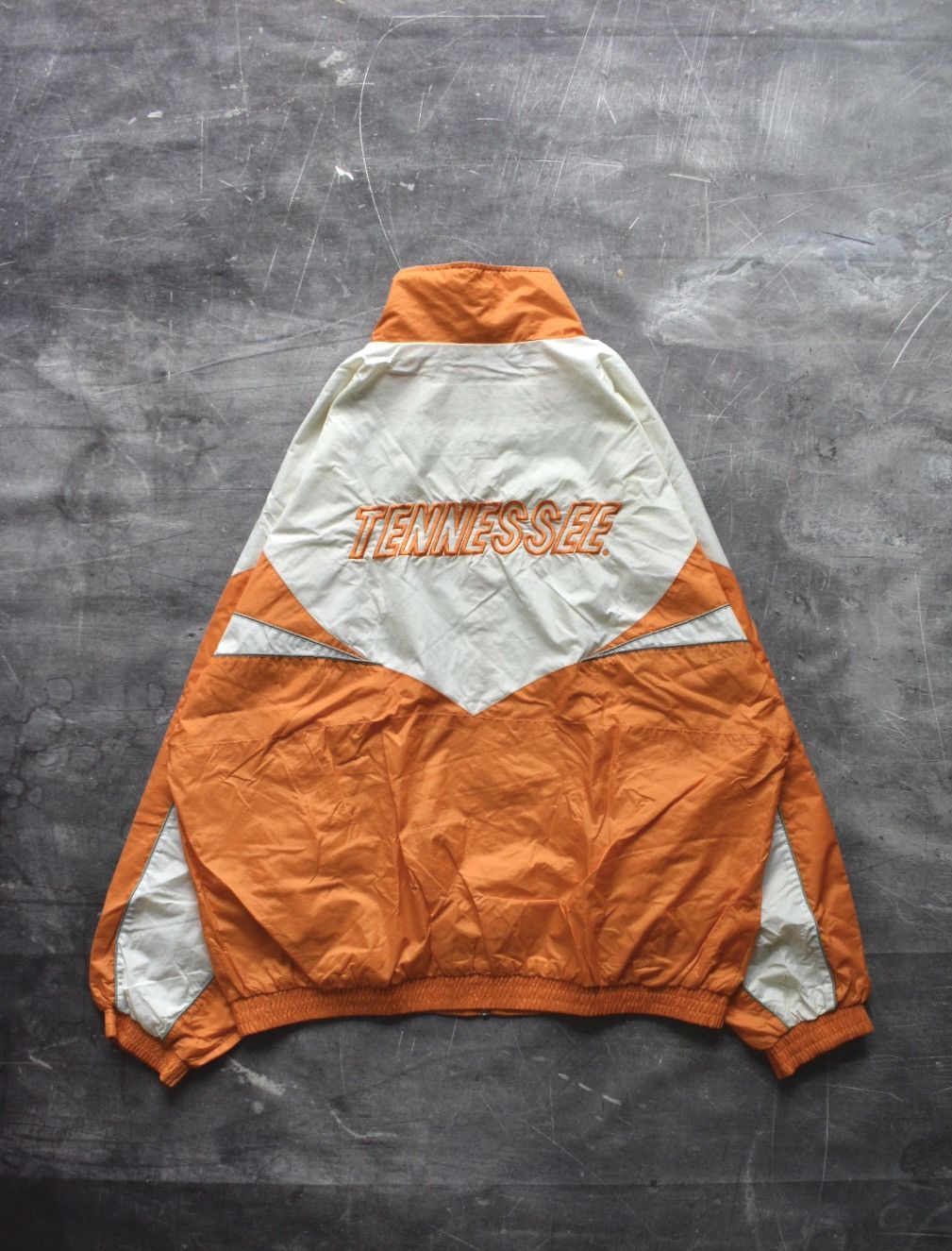 NCAA Vintage 90s University of Tennessee Pro Player Jacket (L) Size US XL / EU 56 / 4 - 2 Thumbnail