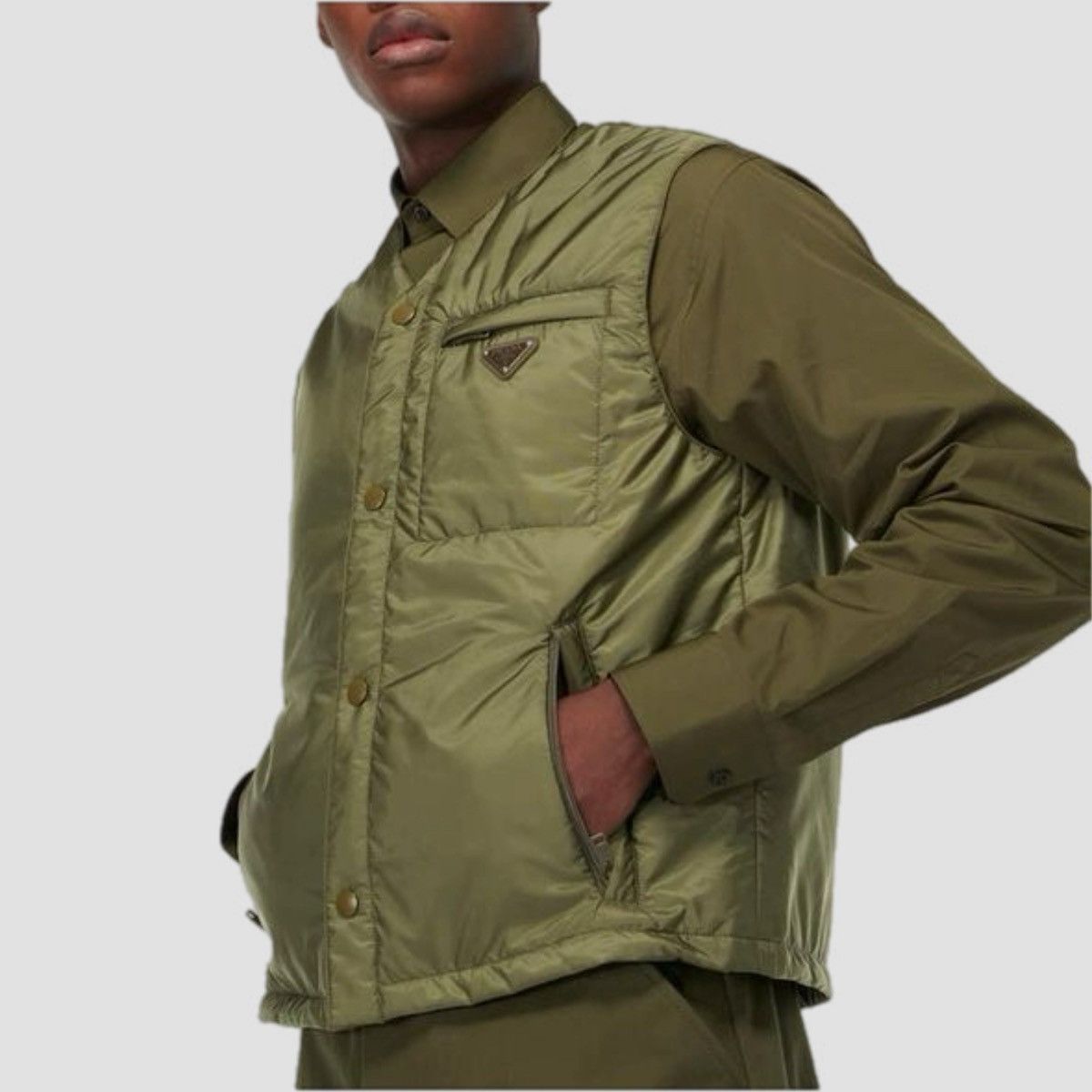 Prada Prada Re-Nylon Gilet Green Size US M / EU 48-50 / 2 - 3 Thumbnail