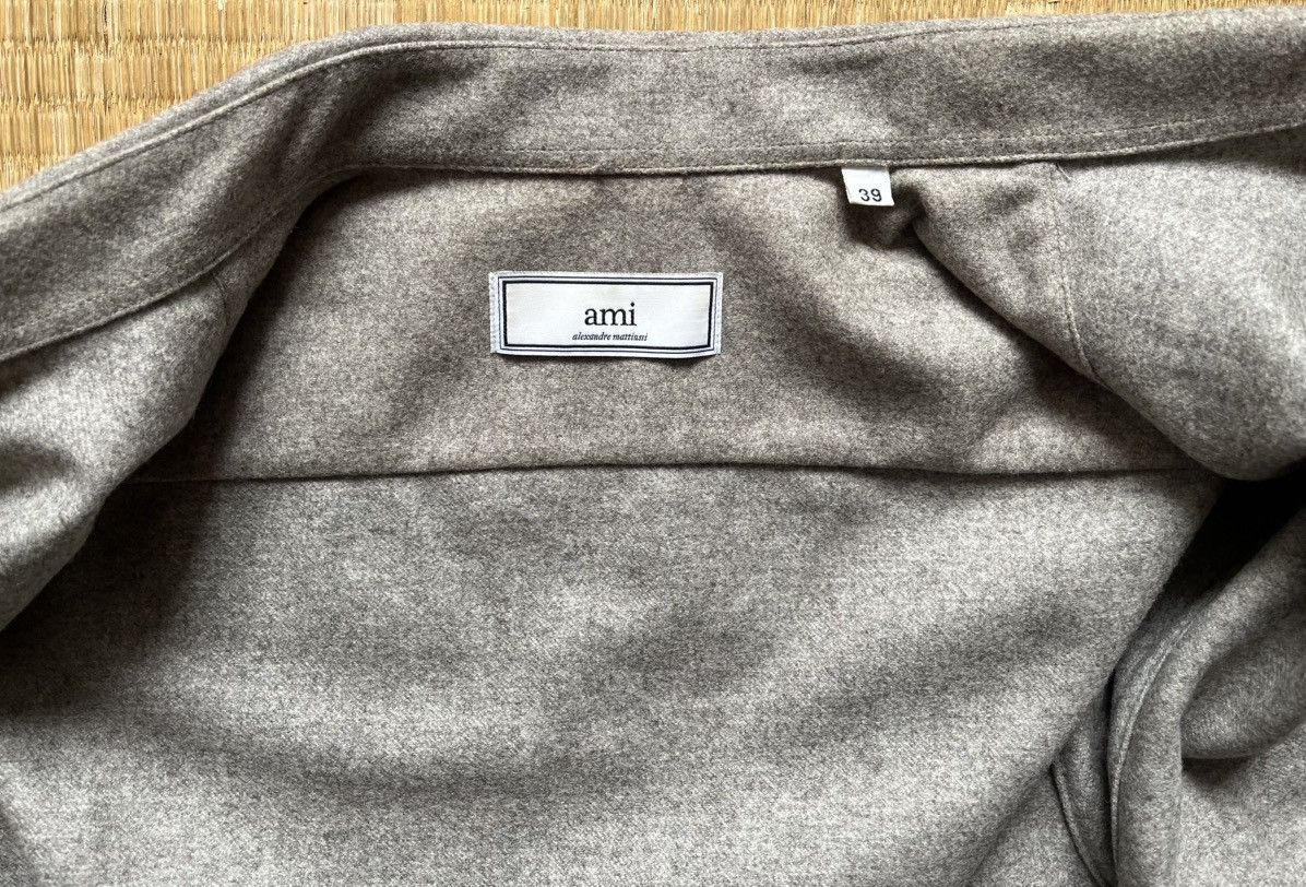 AMI Grey heavy wool shirt Size US M / EU 48-50 / 2 - 8 Thumbnail