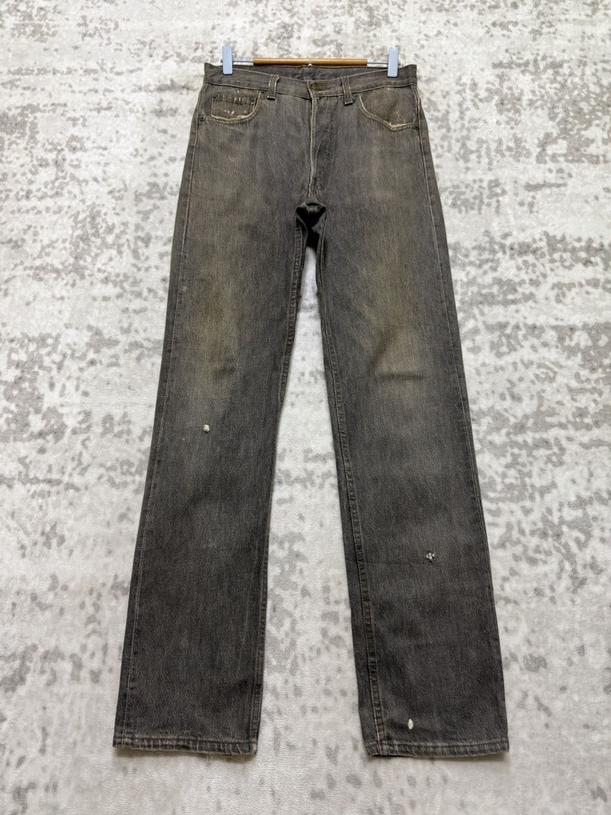 Levi's Vintage Levi's 501 Red Tab Grey Fly Button Distressed Jeans Size US 29 - 1 Thumbnail