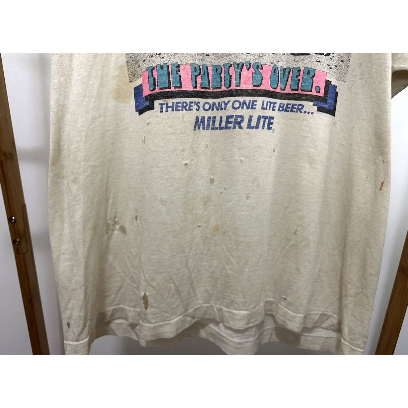 Vintage VTG Miller Lite Party Over Dead Spuds Mackenzie Paper Thin Thrashed T-Shirt XL Shirt Mens White Distressed Burnout 80s Beer Dog Budweiser"} Size US XL / EU 56 / 4 - 8 Thumbnail