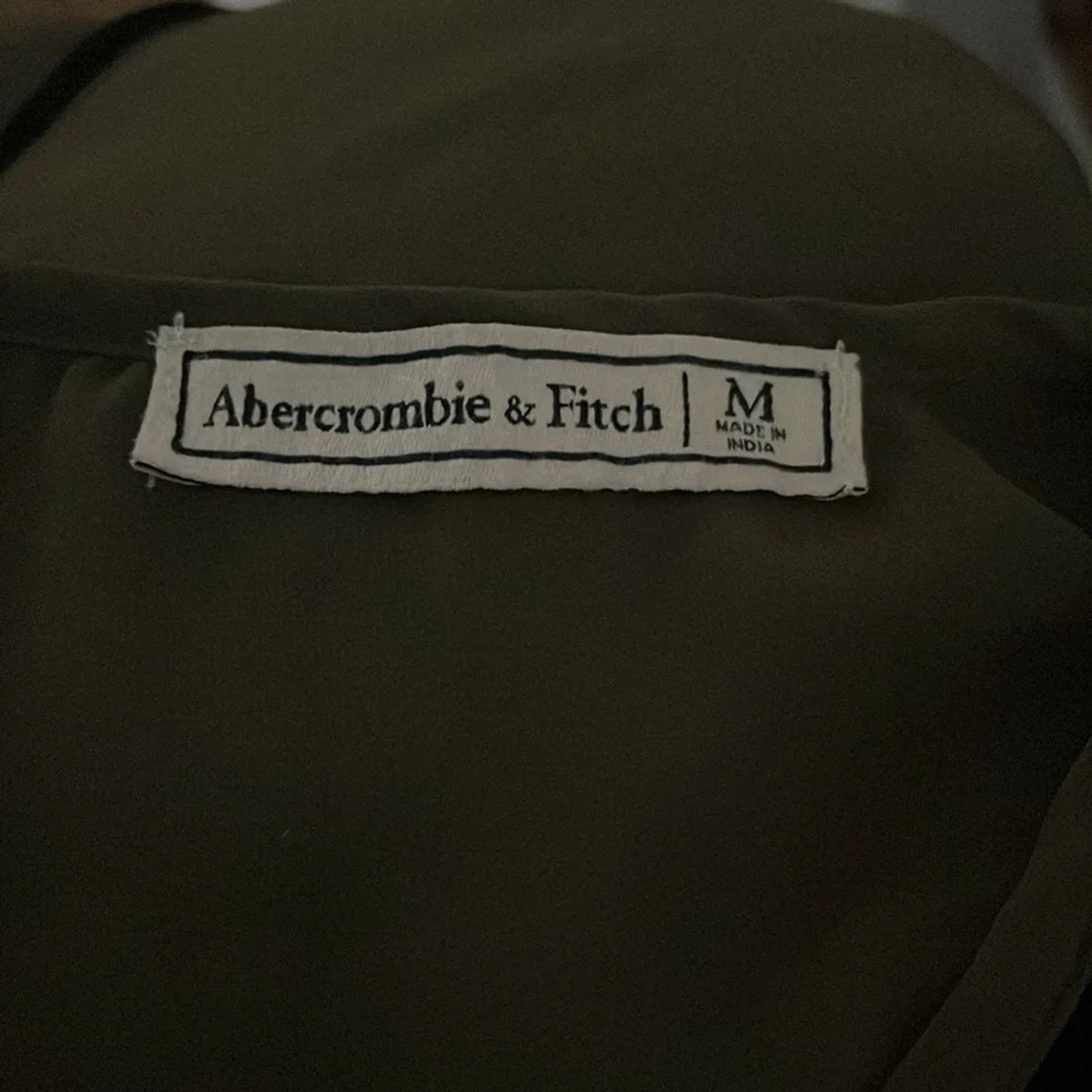 Abercrombie & Fitch Abercrombie & Fitch green balloon sleeve top, size Medium Size M / US 6-8 / IT 42-44 - 5 Thumbnail