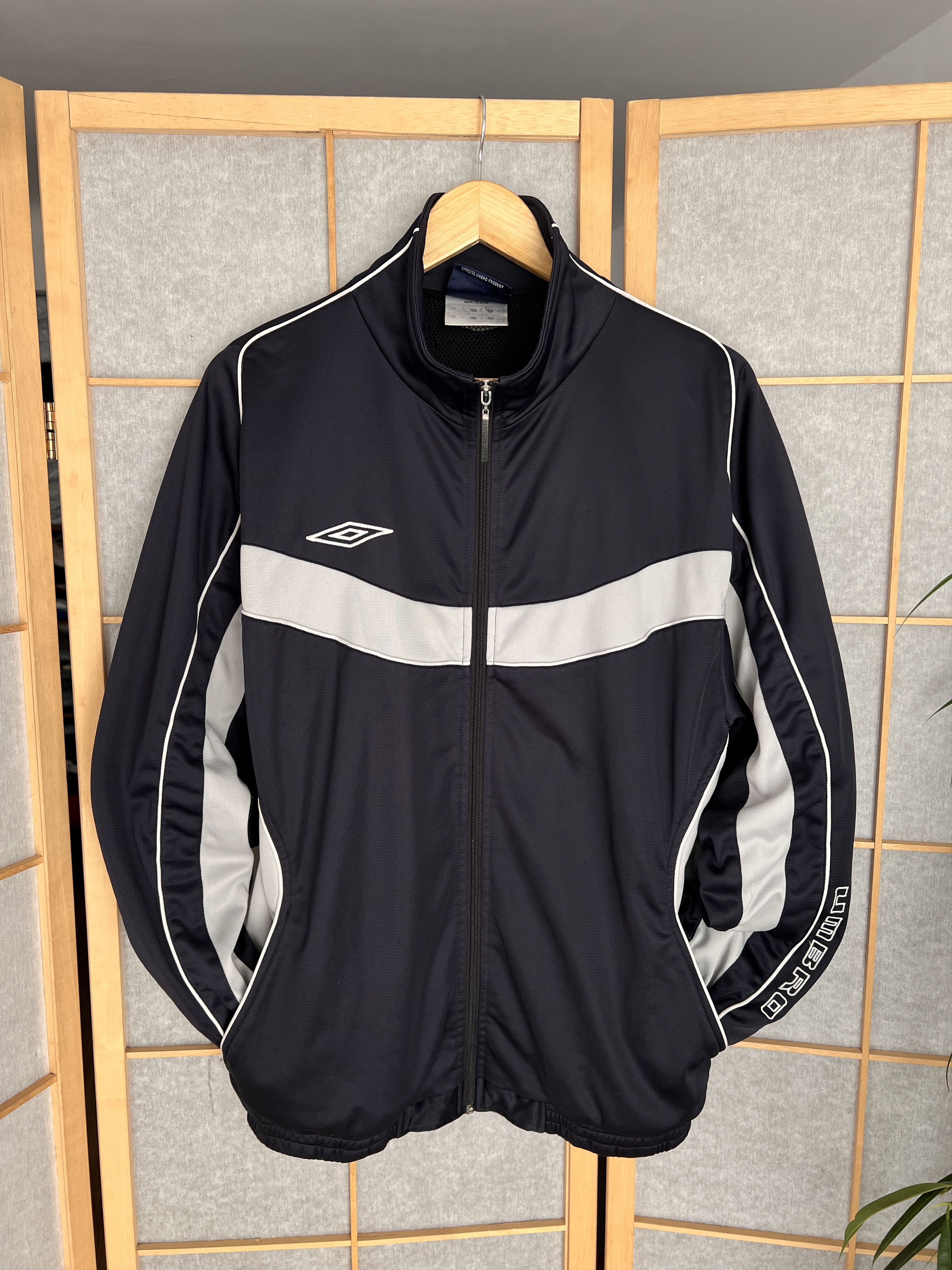 Umbro Vintage England 00s 🏴󠁧󠁢󠁥󠁮󠁧󠁿 ⚽️ UMBRO TRACK JACKET