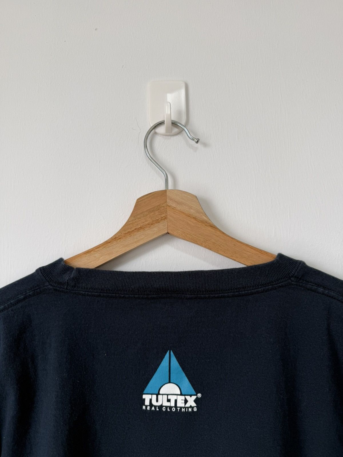 Tultex Vintage Tultex Spellout Tee Size US XL / EU 56 / 4 - 7 Thumbnail