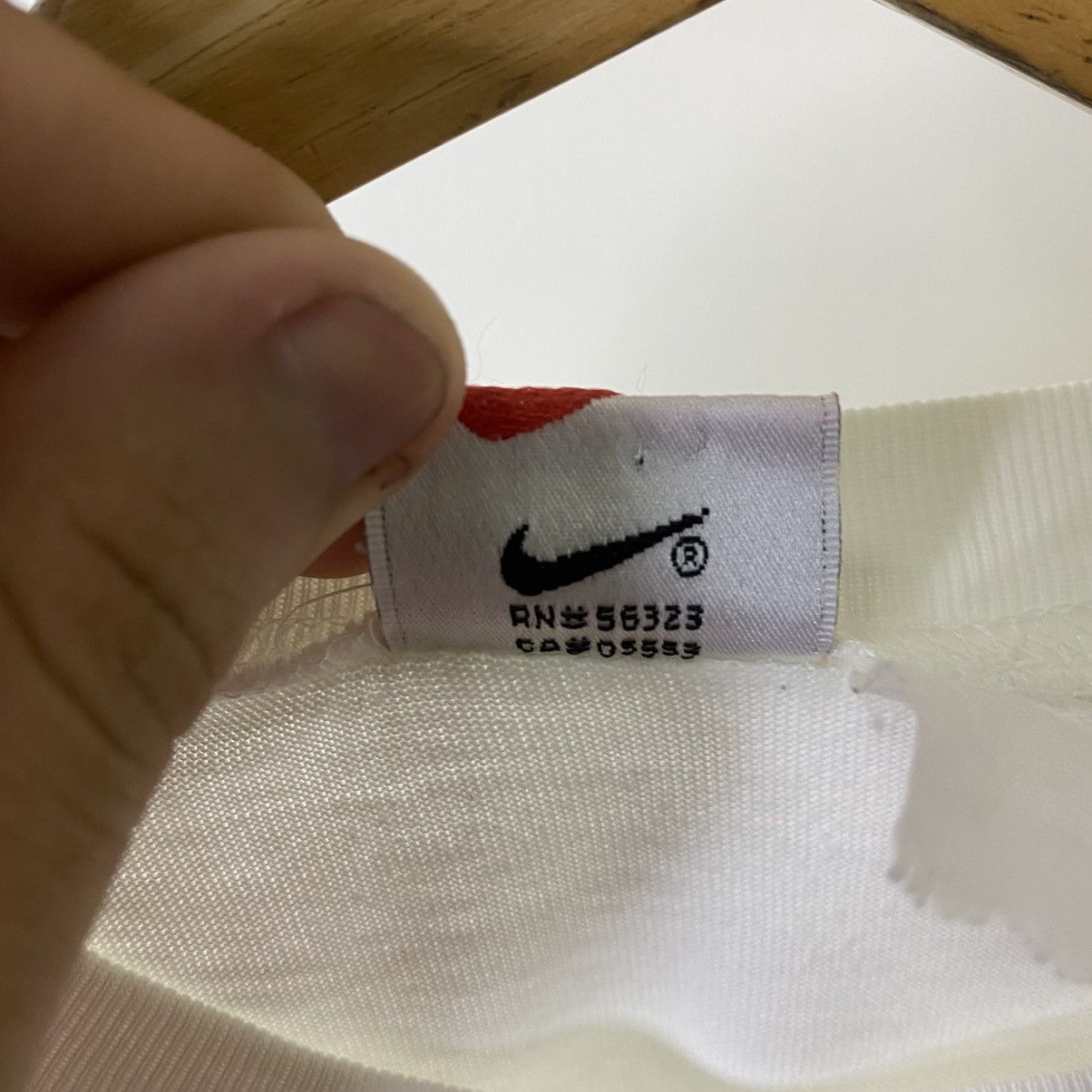 Nike Vintage 1990s Nike Block Center Swoosh T Shirt Size US L / EU 52-54 / 3 - 4 Thumbnail