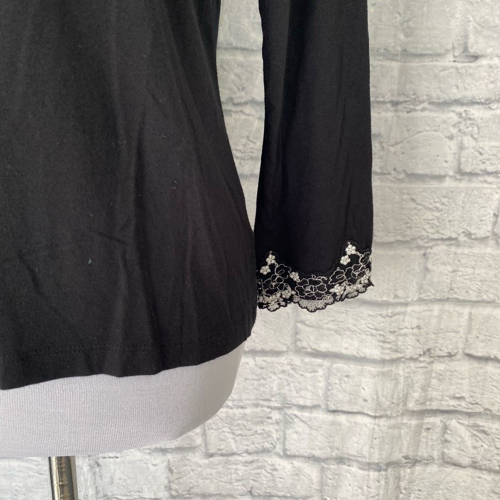 Anne Klein Ann Klein stretch women M v-cut lace neck & sleeve cuffs Size M / US 6-8 / IT 42-44 - 3 Thumbnail