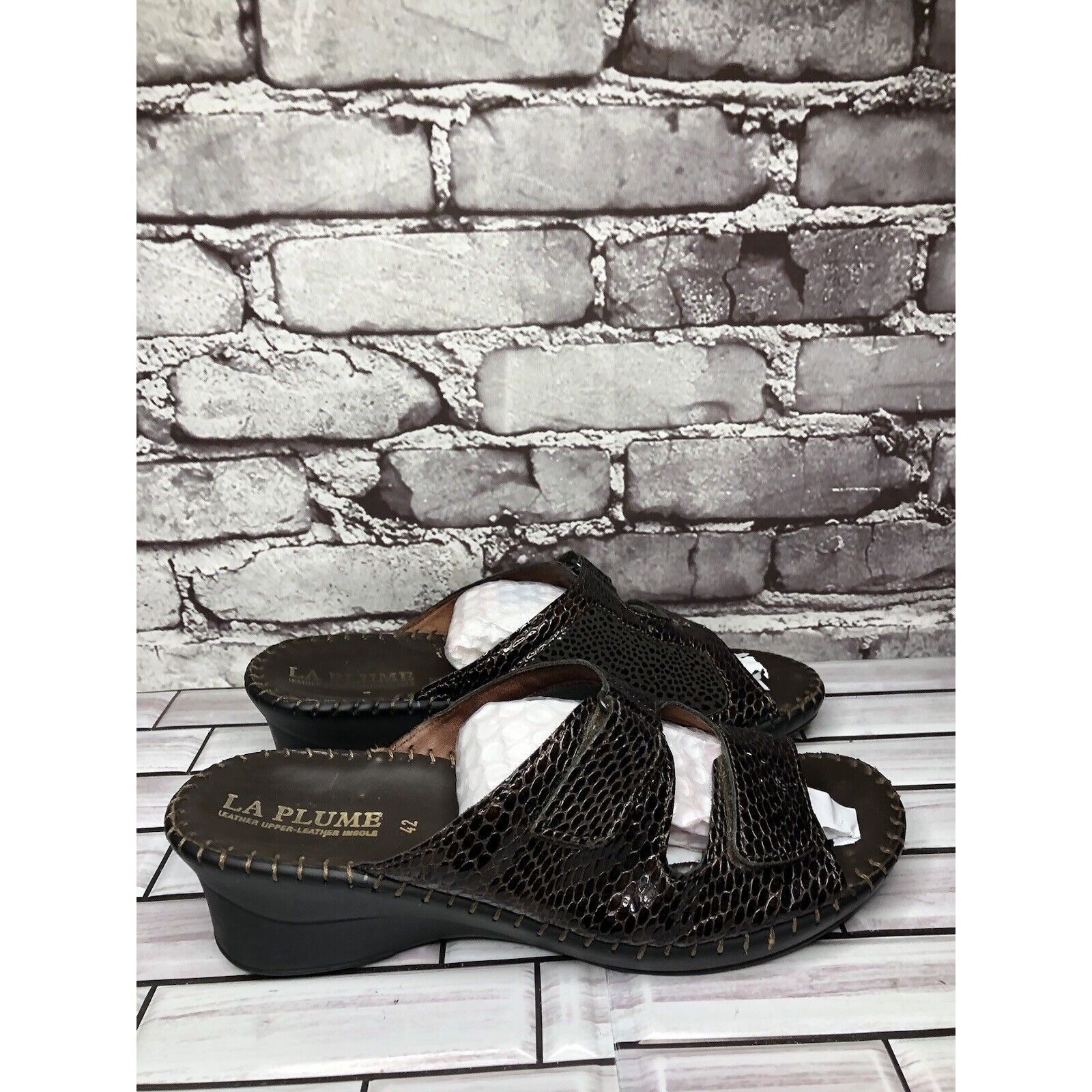 Other LA PLUME Jen Brown Patent Leather Strap Slide Wedge Sandals Size US 11 / IT 41 - 14 Thumbnail