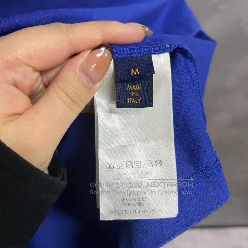 Louis Vuitton Louis Vuitton Blue Solid Logo Crew Neck Short Sleeve Size US M / EU 48-50 / 2 - 3 Thumbnail