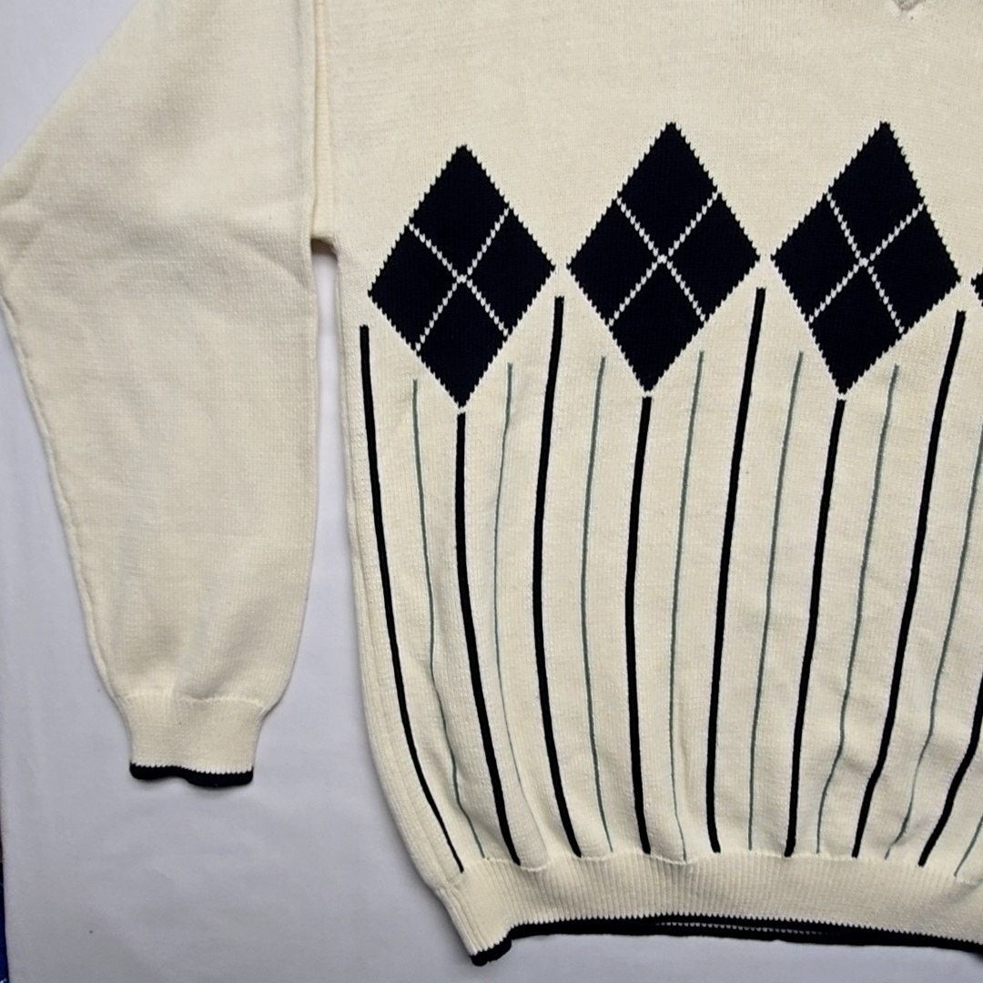 John Ashford John Ashford Golf Sweater XL Argyle Cream V-neck Knitwear Size US XL / EU 56 / 4 - 5 Thumbnail