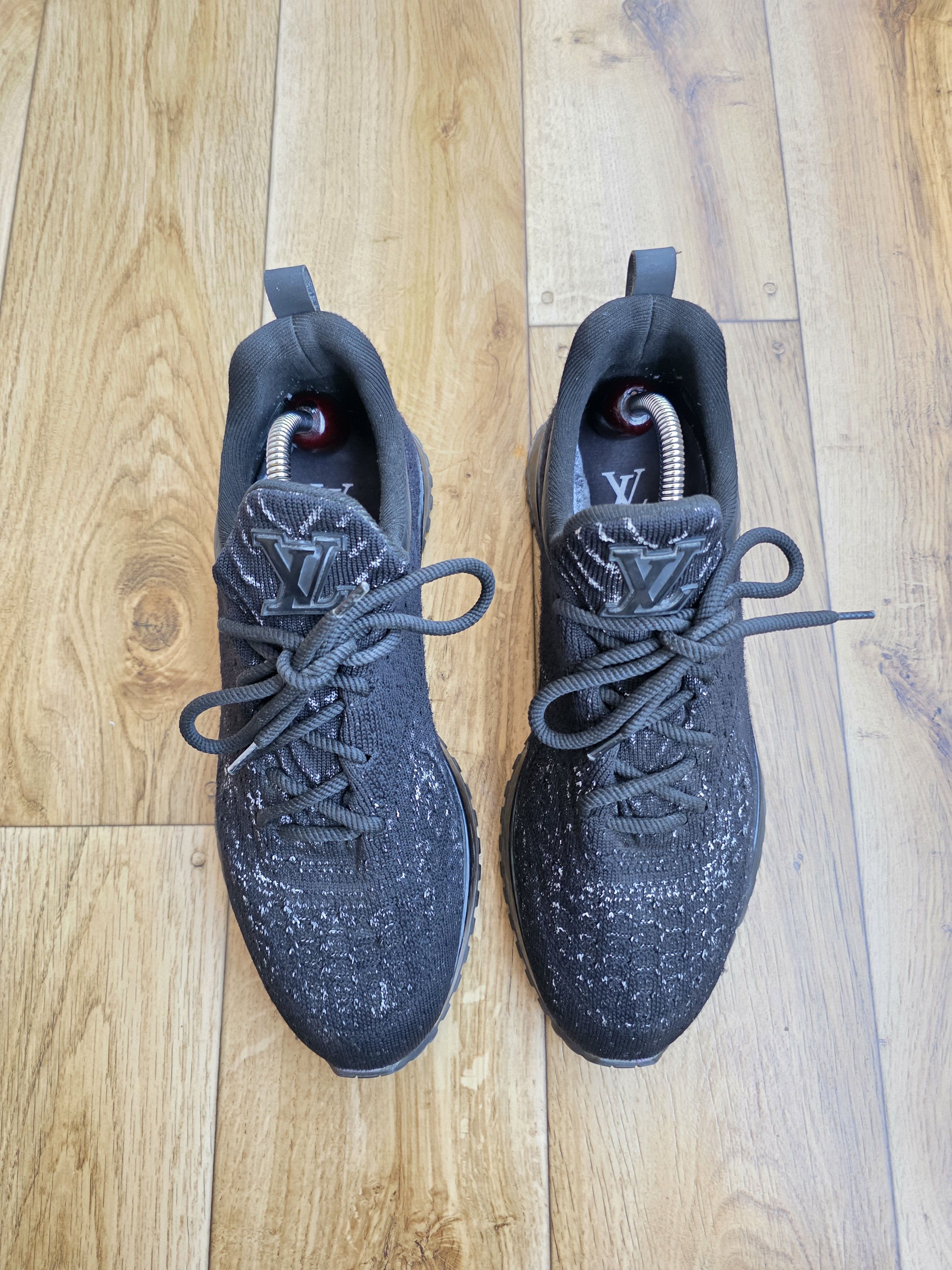 Louis Vuitton LOUIS VUITTON V.N.R KNIT SNEAKERS Size US 10 / EU 43 - 12 Thumbnail