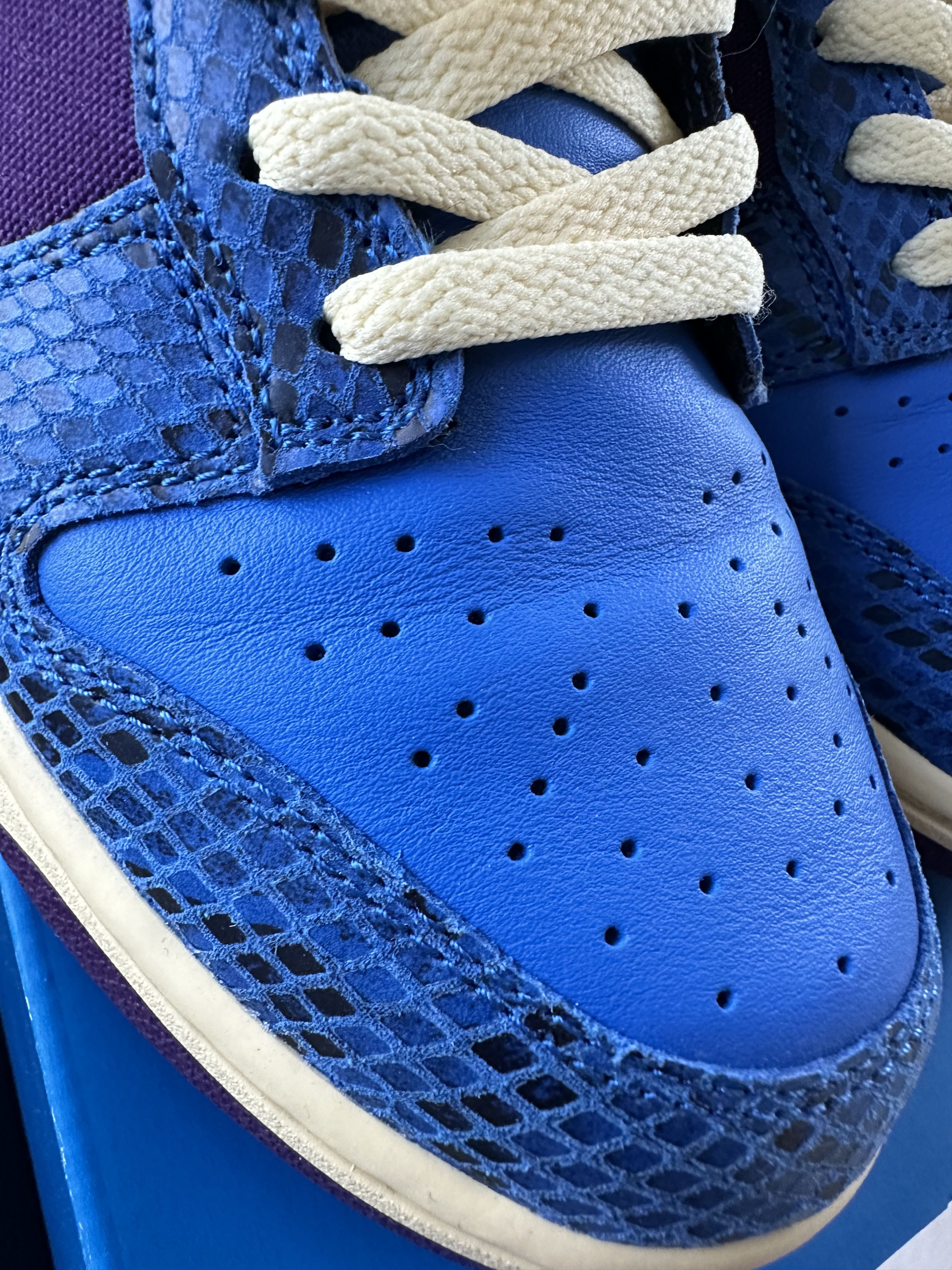 Nike × Undefeated PRE OWNED NIKE DUNK LOW SP UNDEFEATED 5 ON IT DUNK VS AF1 Size US 9 / EU 42 - 3 Thumbnail