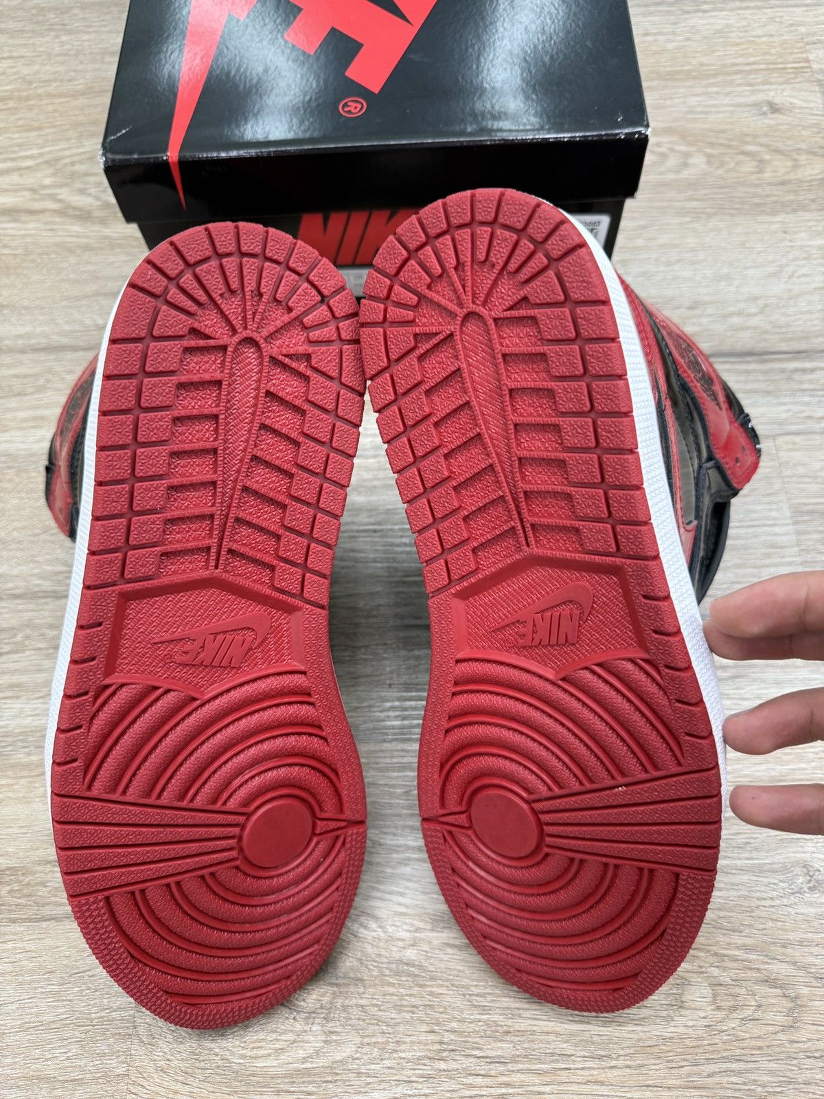 Jordan Brand Air Jordan Patent 1s Size US 10 / EU 43 - 4 Thumbnail