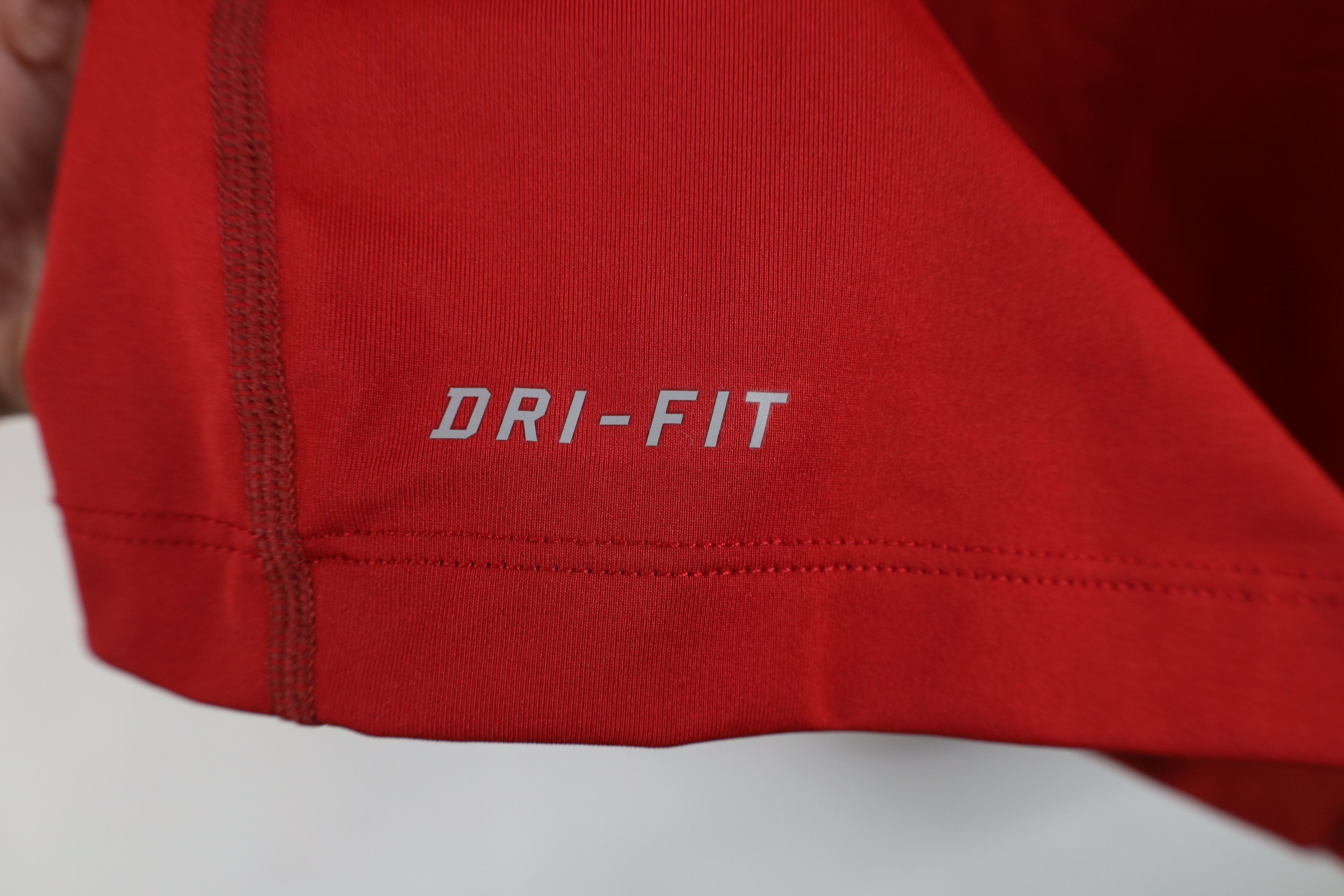 Nike Nike Pro Combat Compression Training Gym T-Shirt Red Size US L / EU 52-54 / 3 - 5 Thumbnail