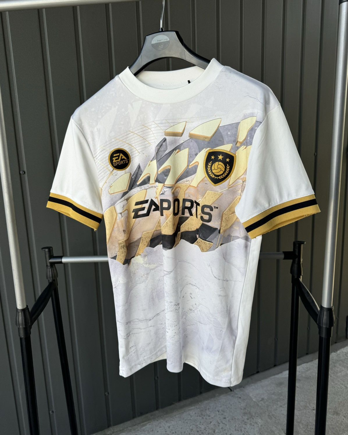 Other Ea Sports Jersey Icon Blokecore Football Shirt Size US M / EU 48-50 / 2 - 1 Thumbnail