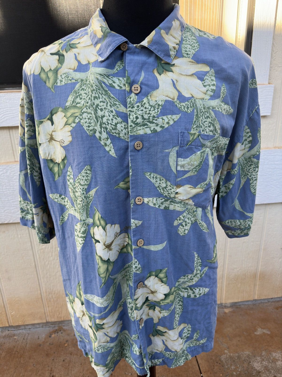 Tommy Bahama Tommy Bahama Hawaiian Print Multicolored Men's XL Size US XL / EU 56 / 4 - 1 Thumbnail