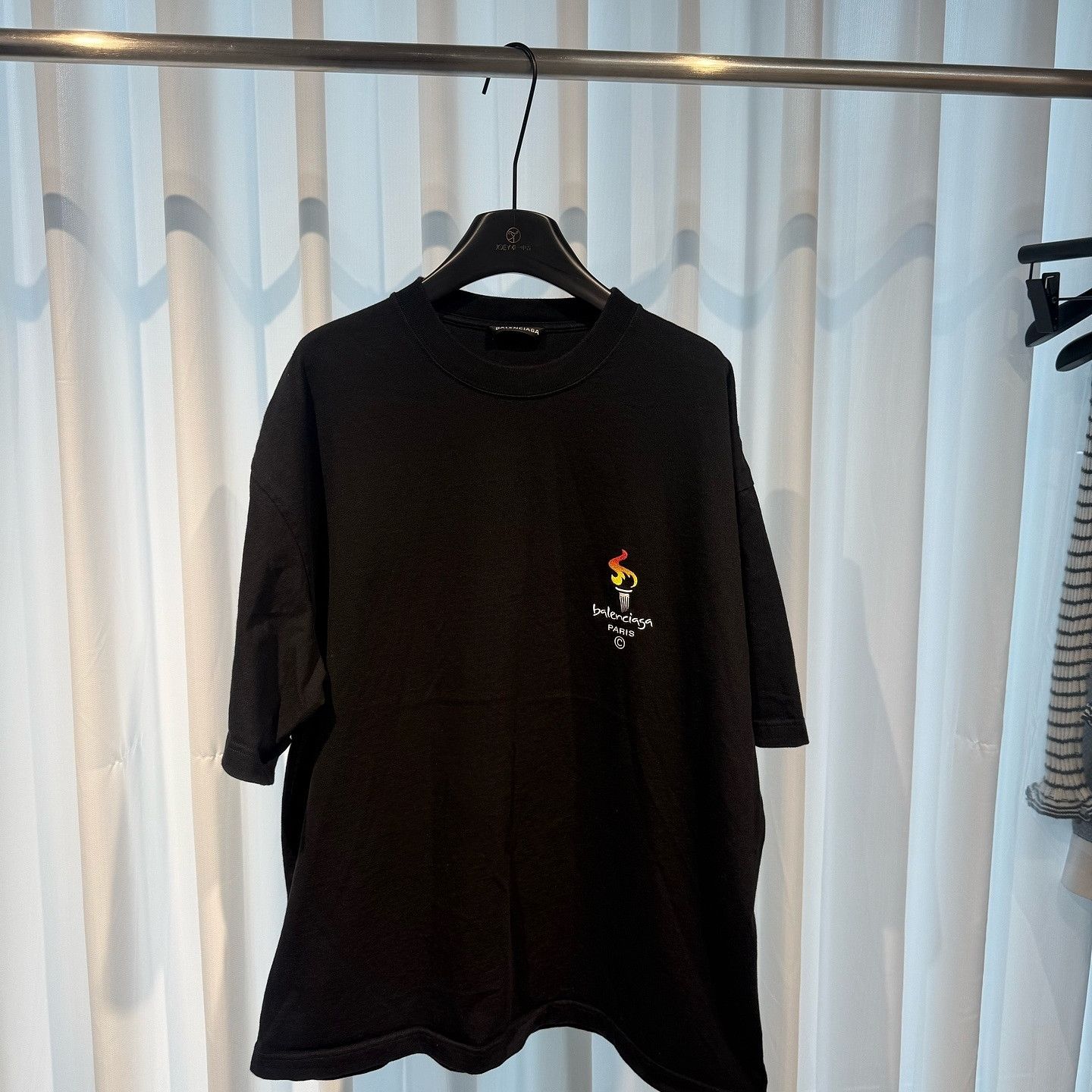 Balenciaga Balenciaga Torch Graphic T-Shirt Size XL Size US XL / EU 56 / 4 - 1 Thumbnail
