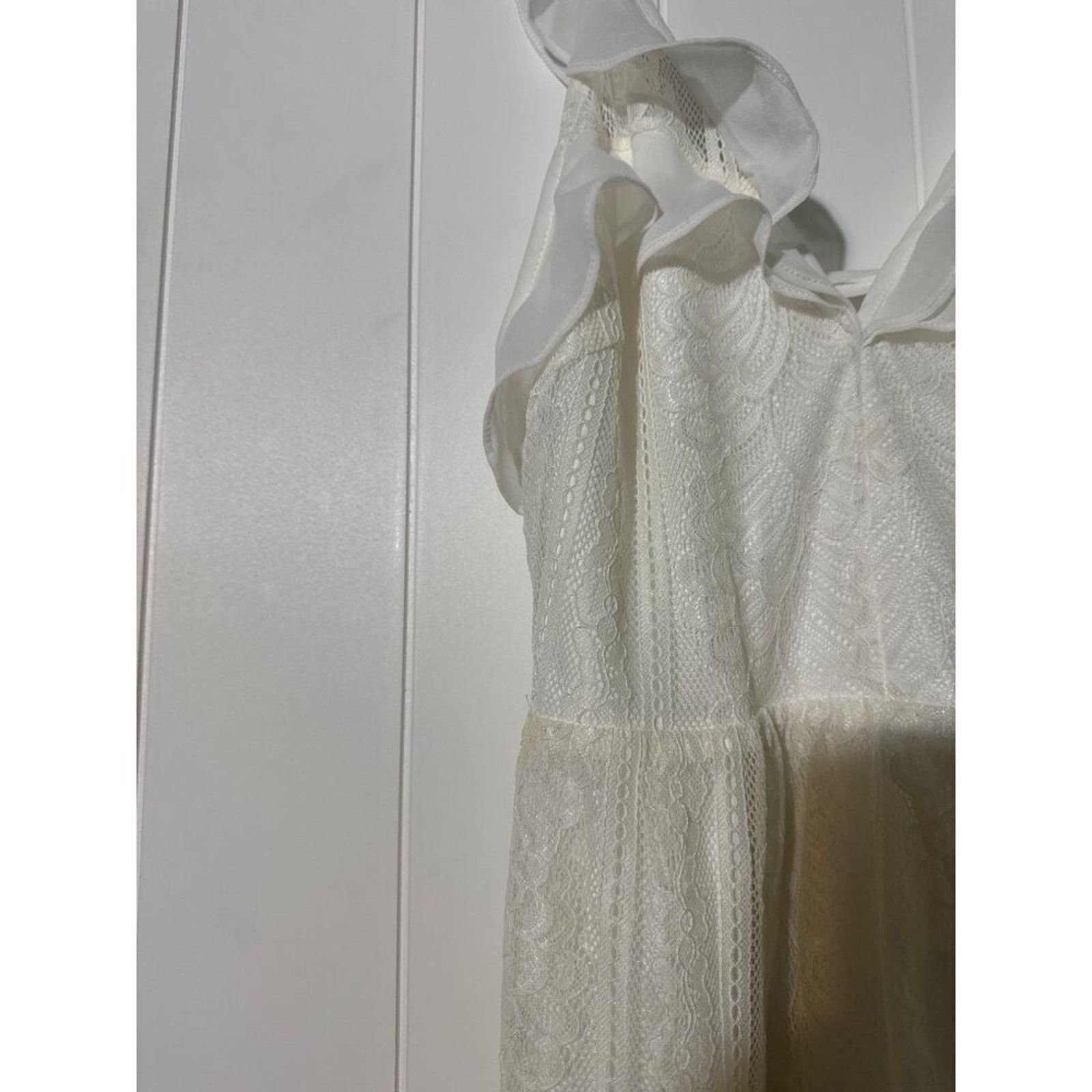 Other Vestique White Lace Romper Ruffle Sleeve Open Back Medium Size 24" / US 00 / IT 34 - 3 Thumbnail