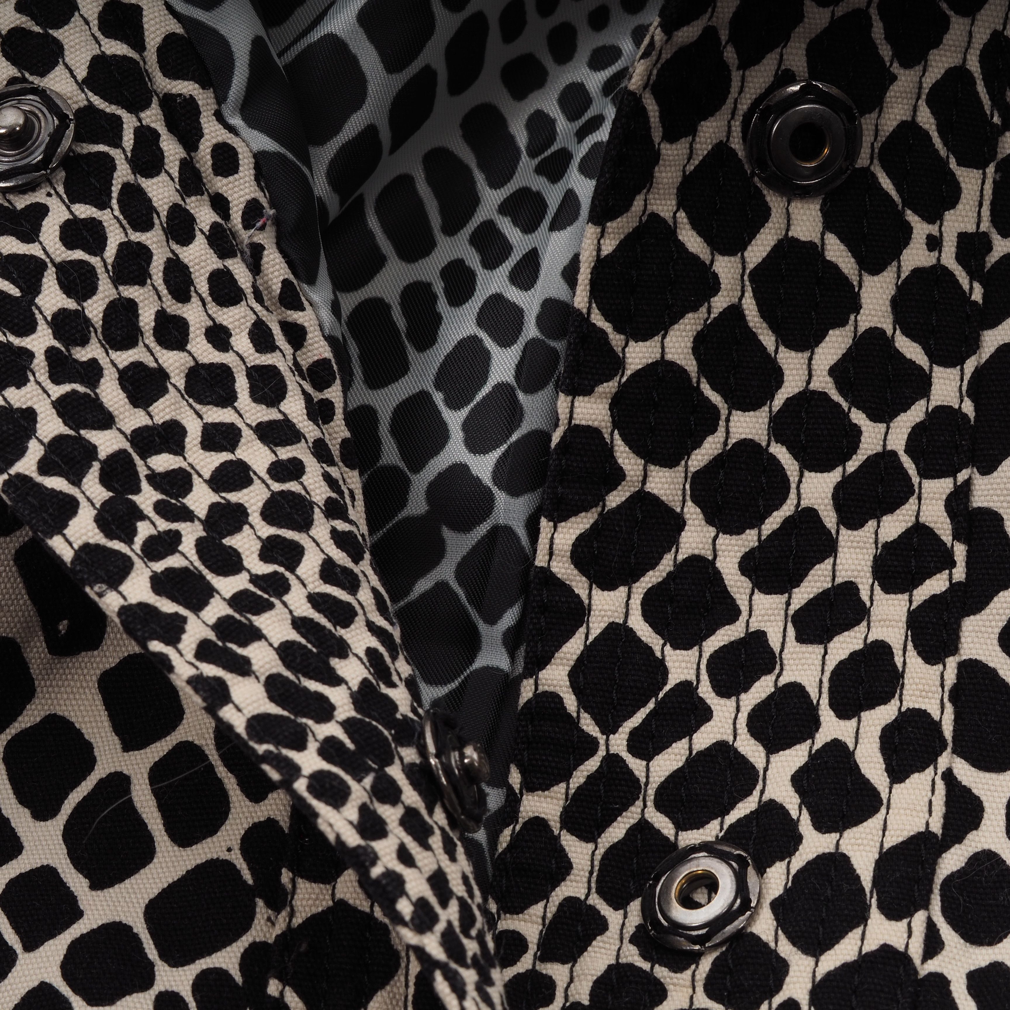 Armani Collezioni Armani Collezioni Animal Print Snap Jacket Blazer Size M / US 6-8 / IT 42-44 - 6 Thumbnail