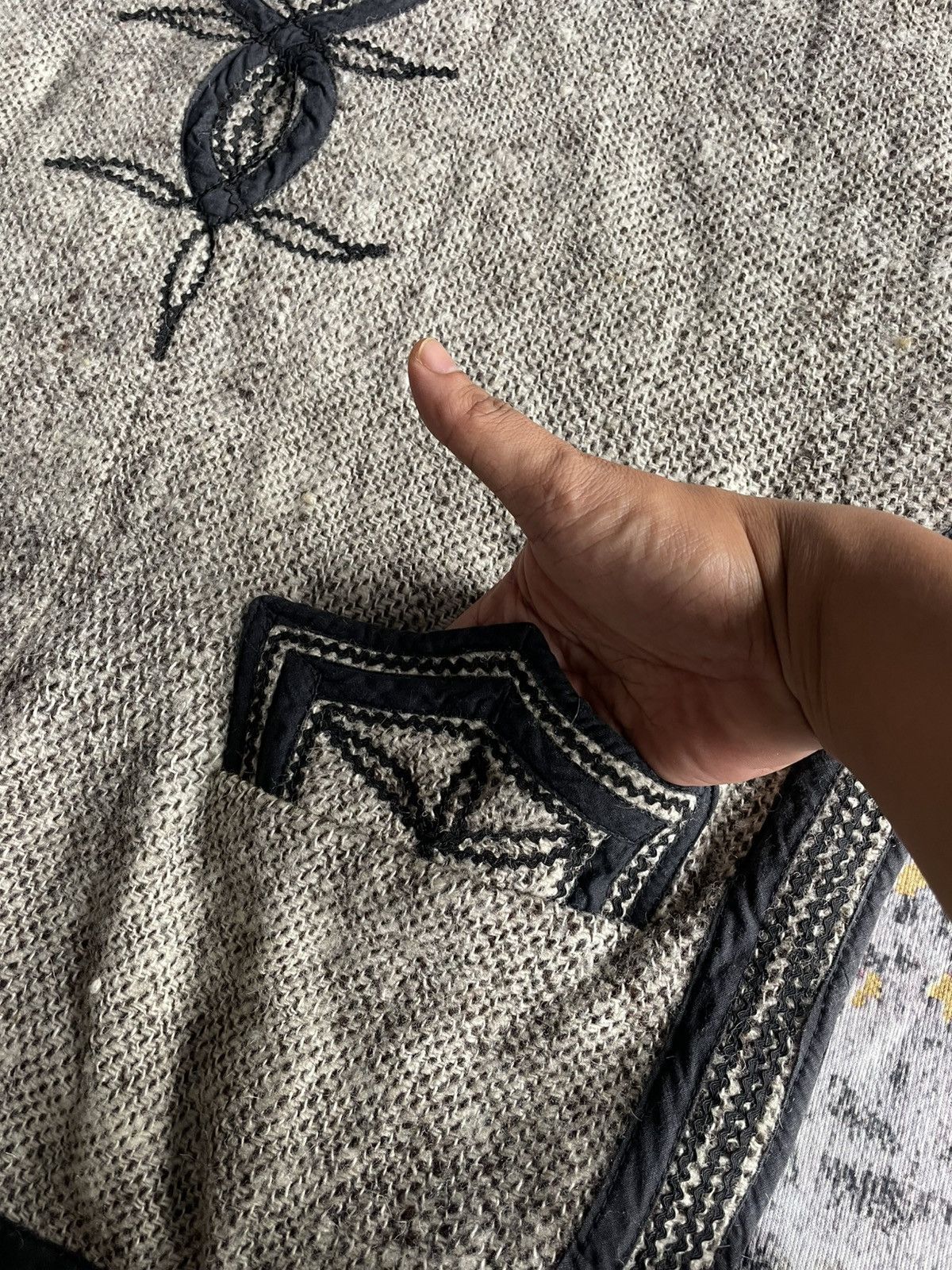 Handmade Hand Made Guatemalan Embroidered Panchos Size M / US 6-8 / IT 42-44 - 6 Thumbnail