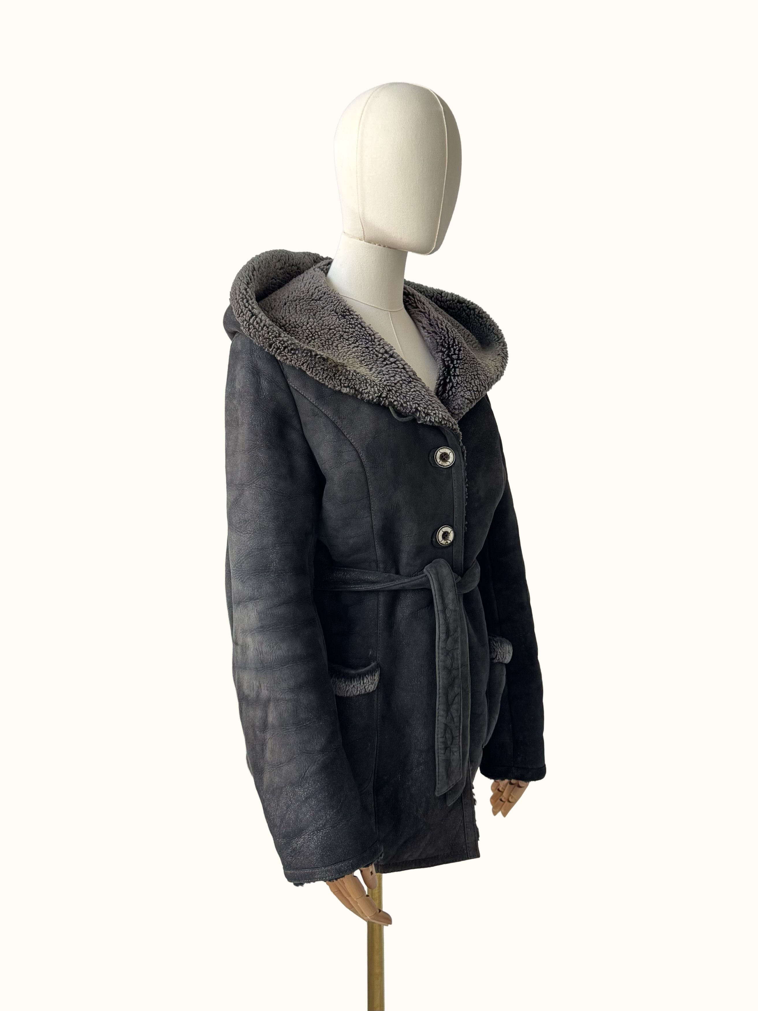 Vintage Vintage Real Sheepskin Hooded Coat (B550) Size M / US 6-8 / IT 42-44 - 3 Thumbnail