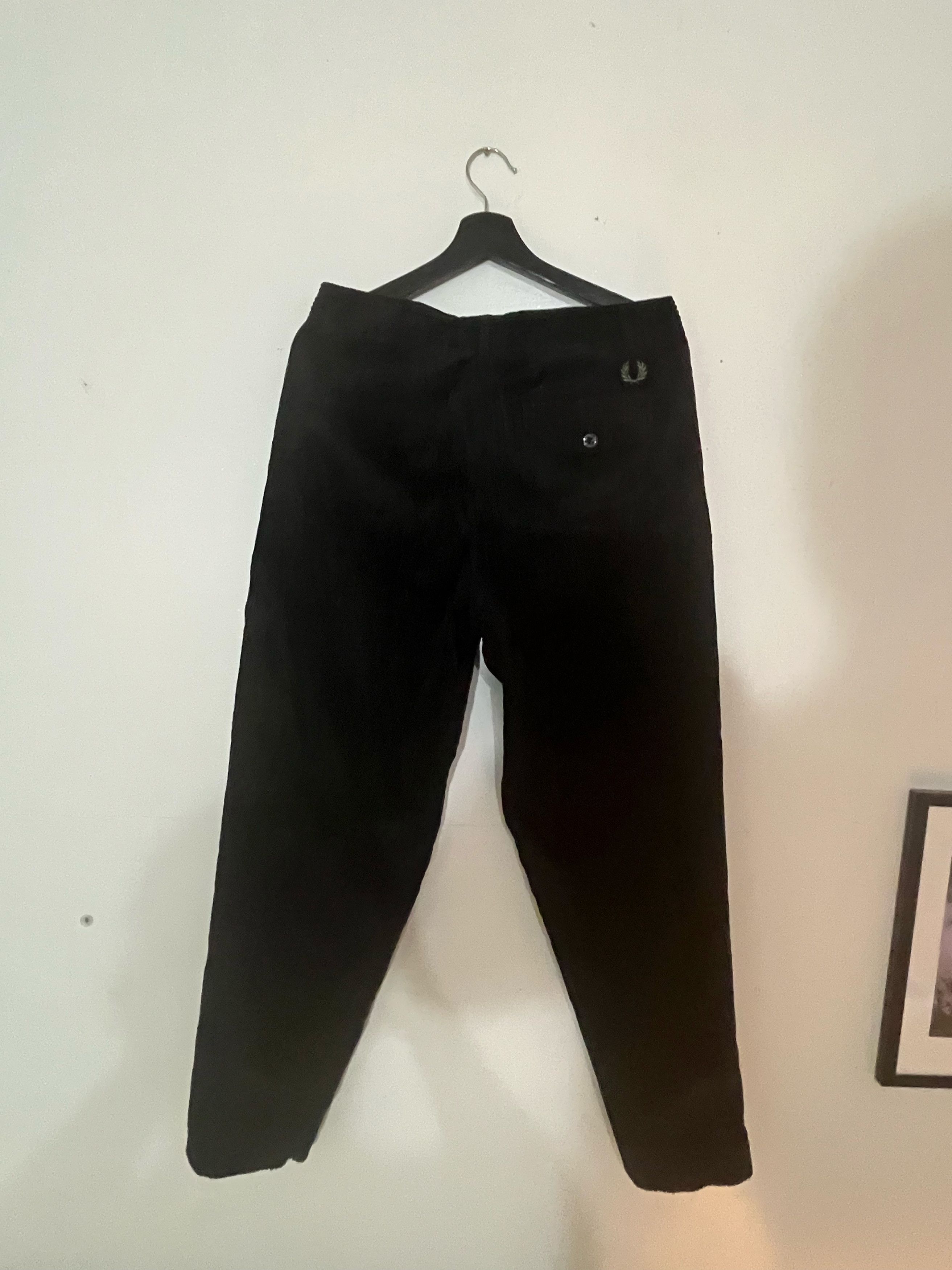Fred Perry Fred Perry Cropped Corduroy Trousers - Black Size US 32 / EU 48 - 2 Thumbnail