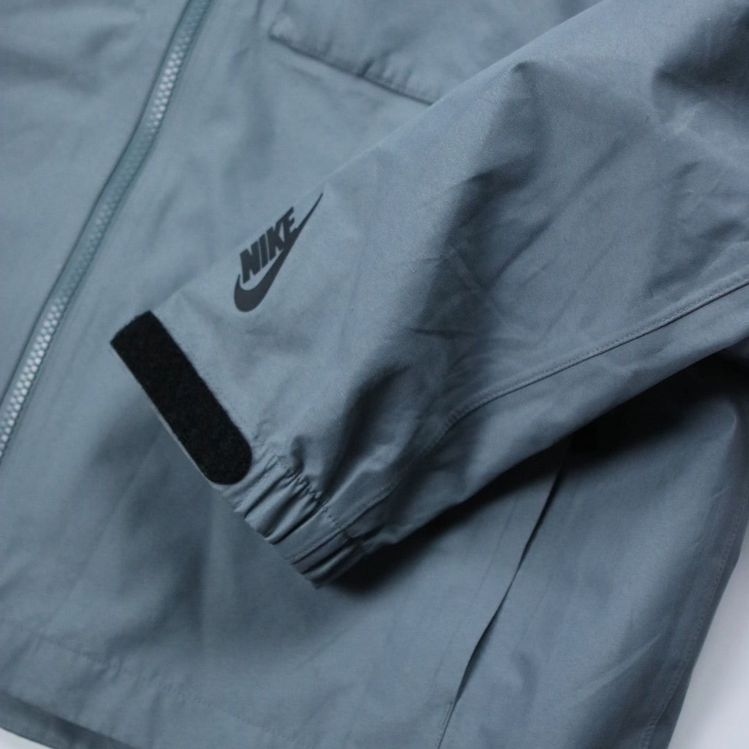 Nike Men’s Nike Lab Collection Wet Reveal Jacket Grey Size US L / EU 52-54 / 3 - 2 Thumbnail