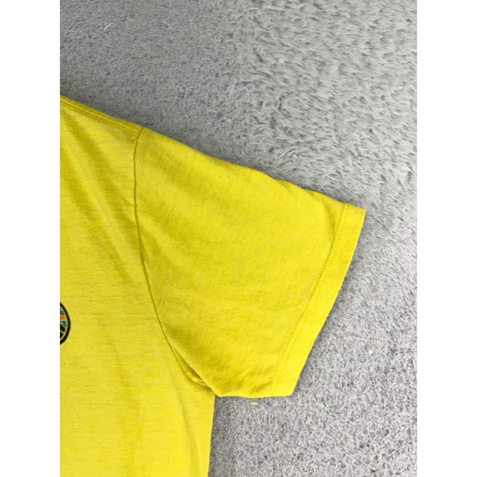Patagonia Patagonia Shirt Men M Yellow Short Sleeve Crew Neck Cotton Patagonia Shirt Mens M Yellow Short Sleeve Crew Neck Cotton Jersey Logo Size US M / EU 48-50 / 2 - 2 Thumbnail